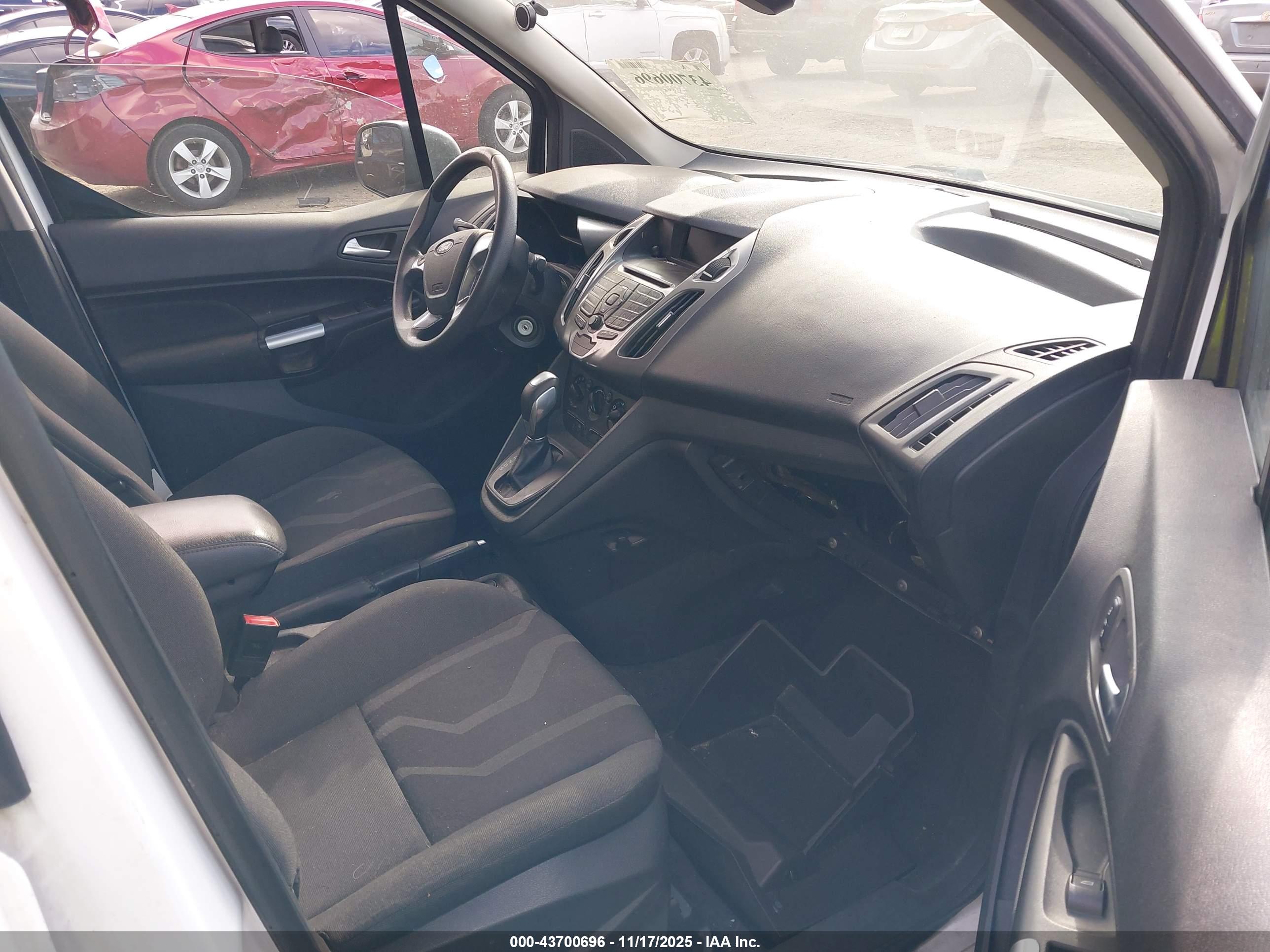 FORD TRANSIT image 5