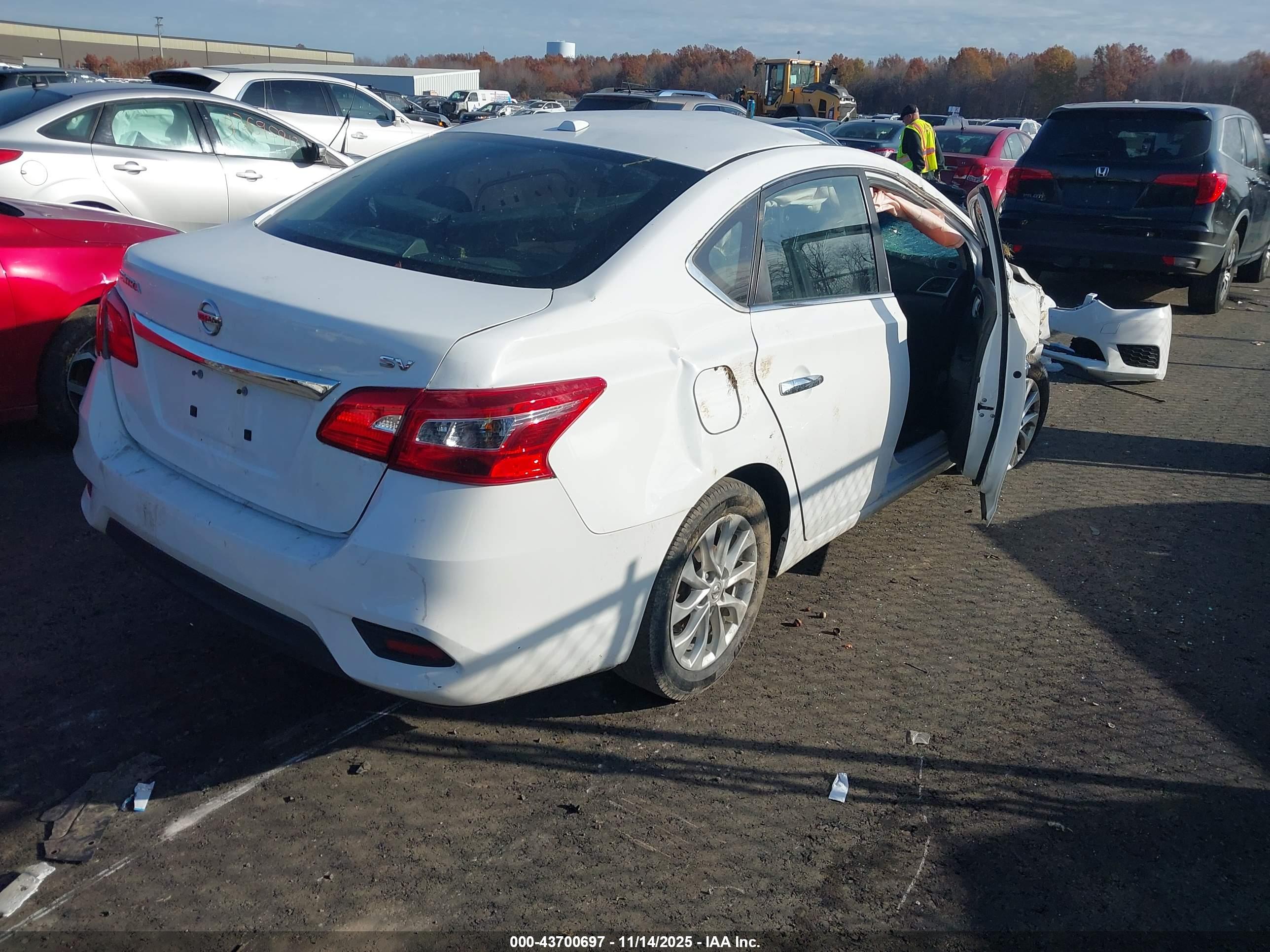 NISSAN SENTRA image 4