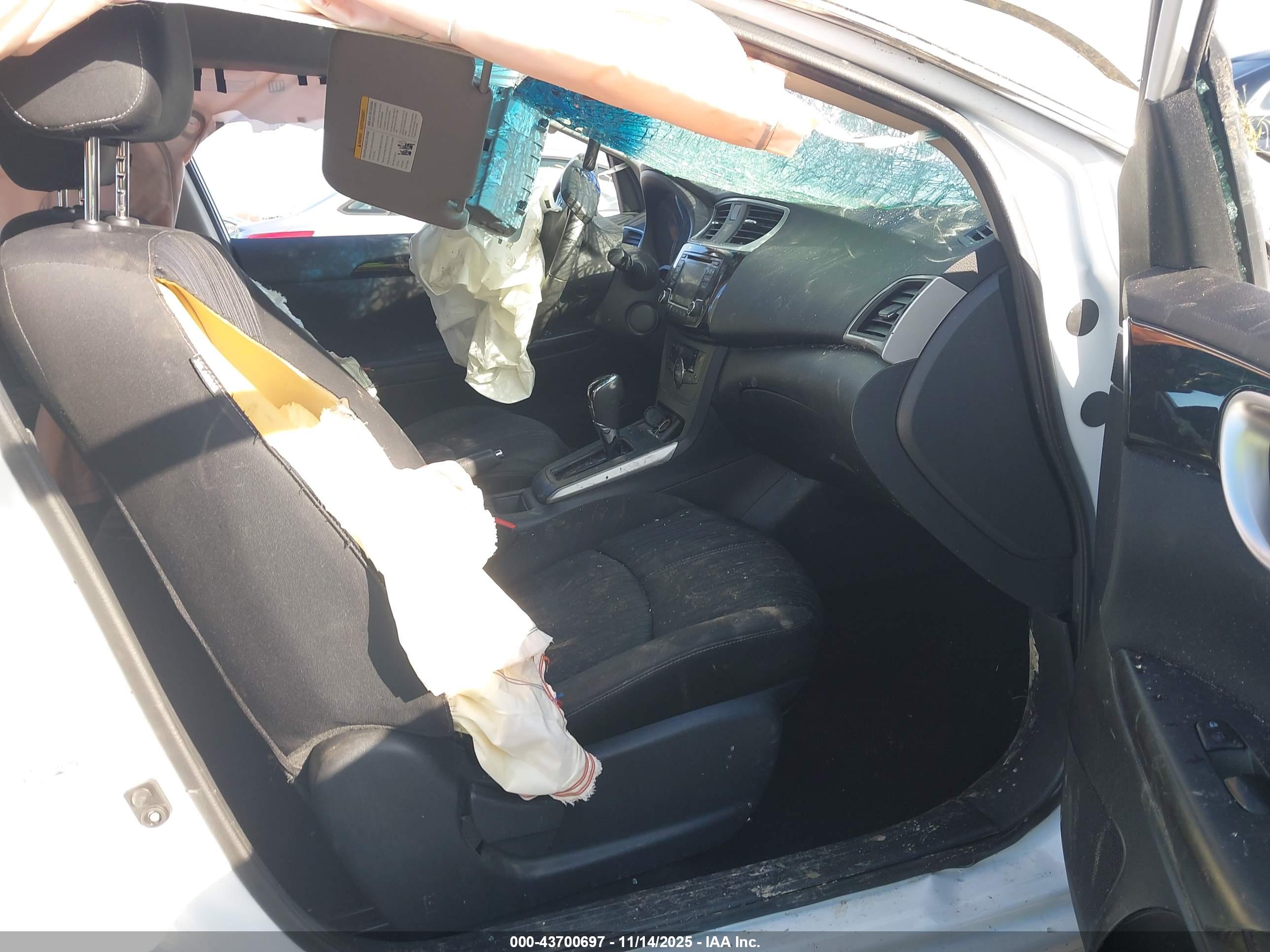 NISSAN SENTRA image 5