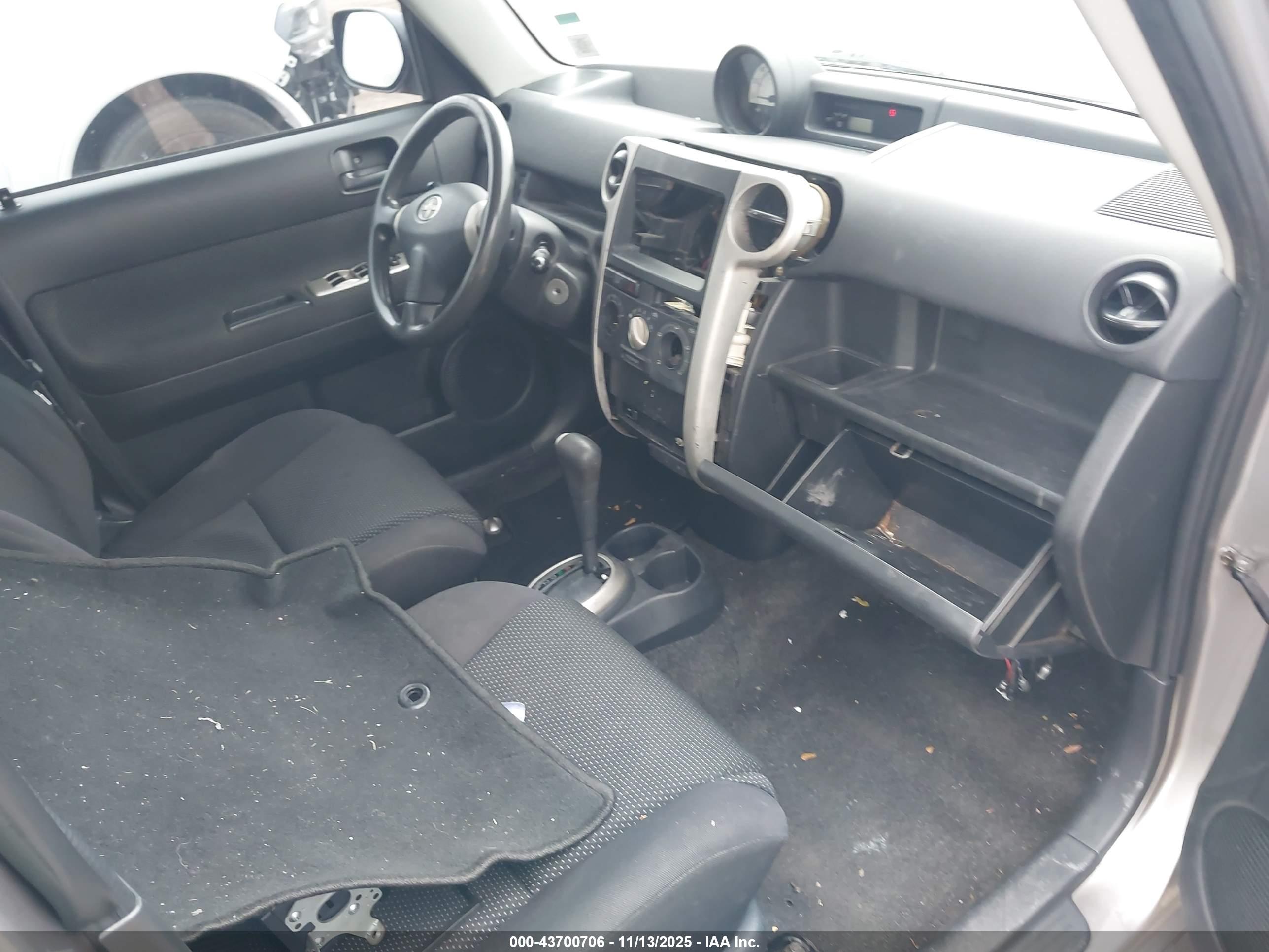 SCION XB image 5