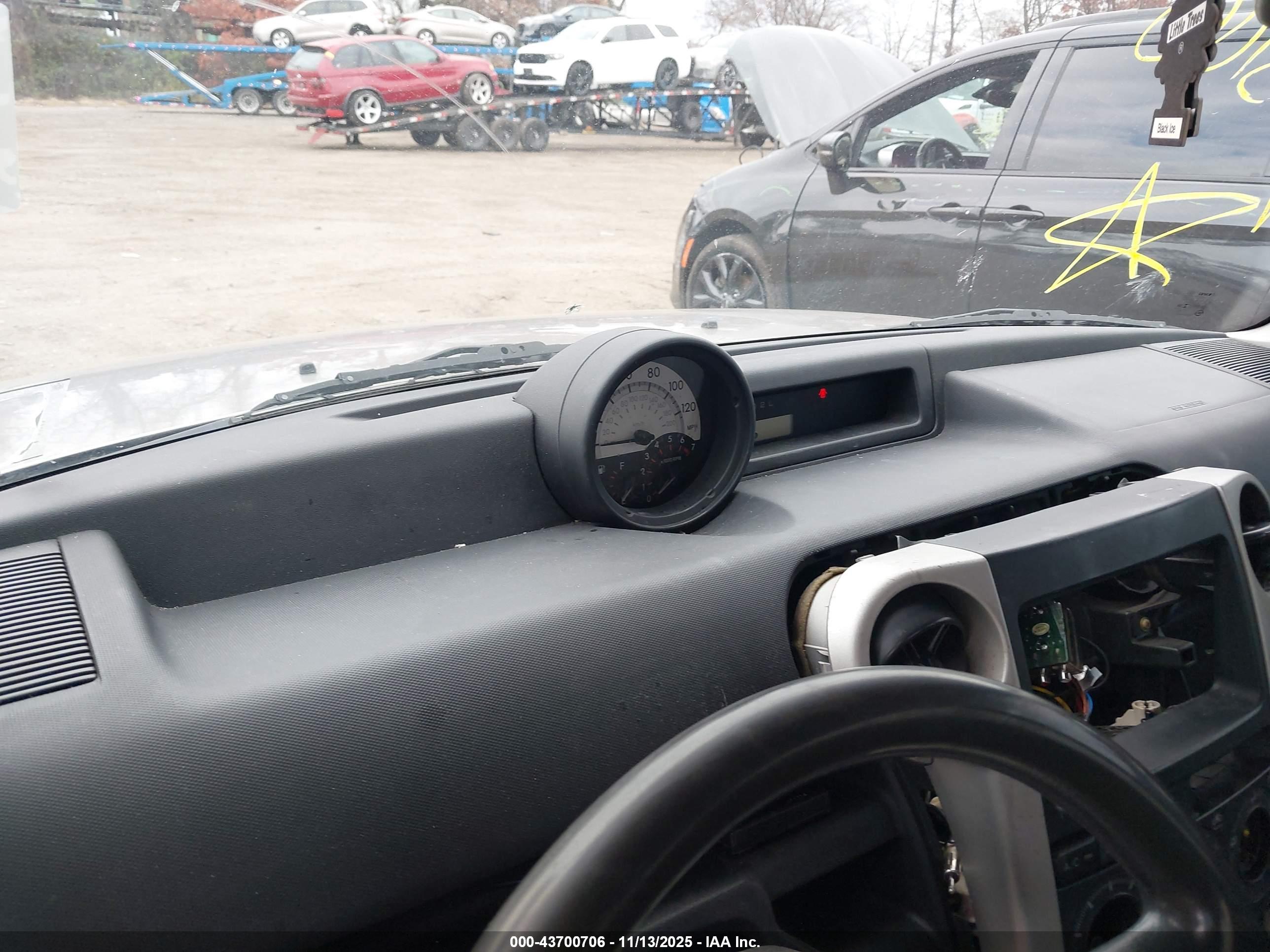 SCION XB image 7
