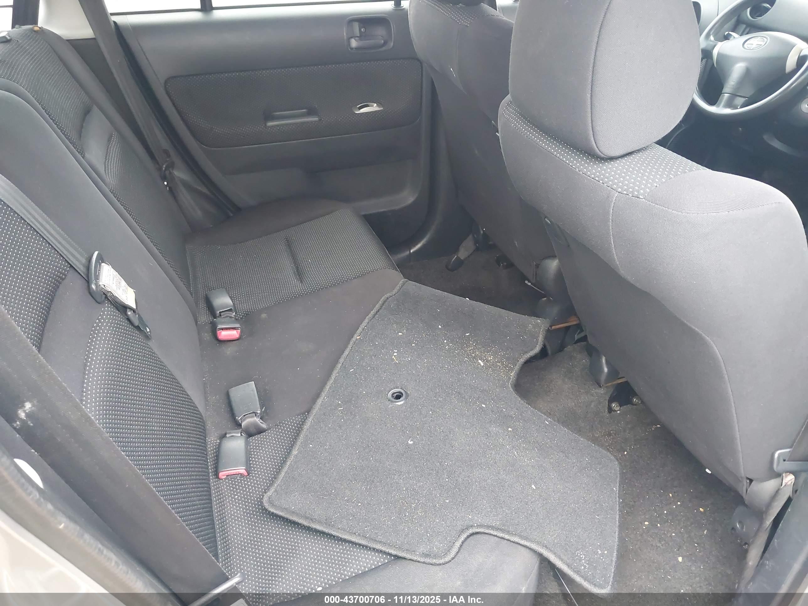 SCION XB image 8