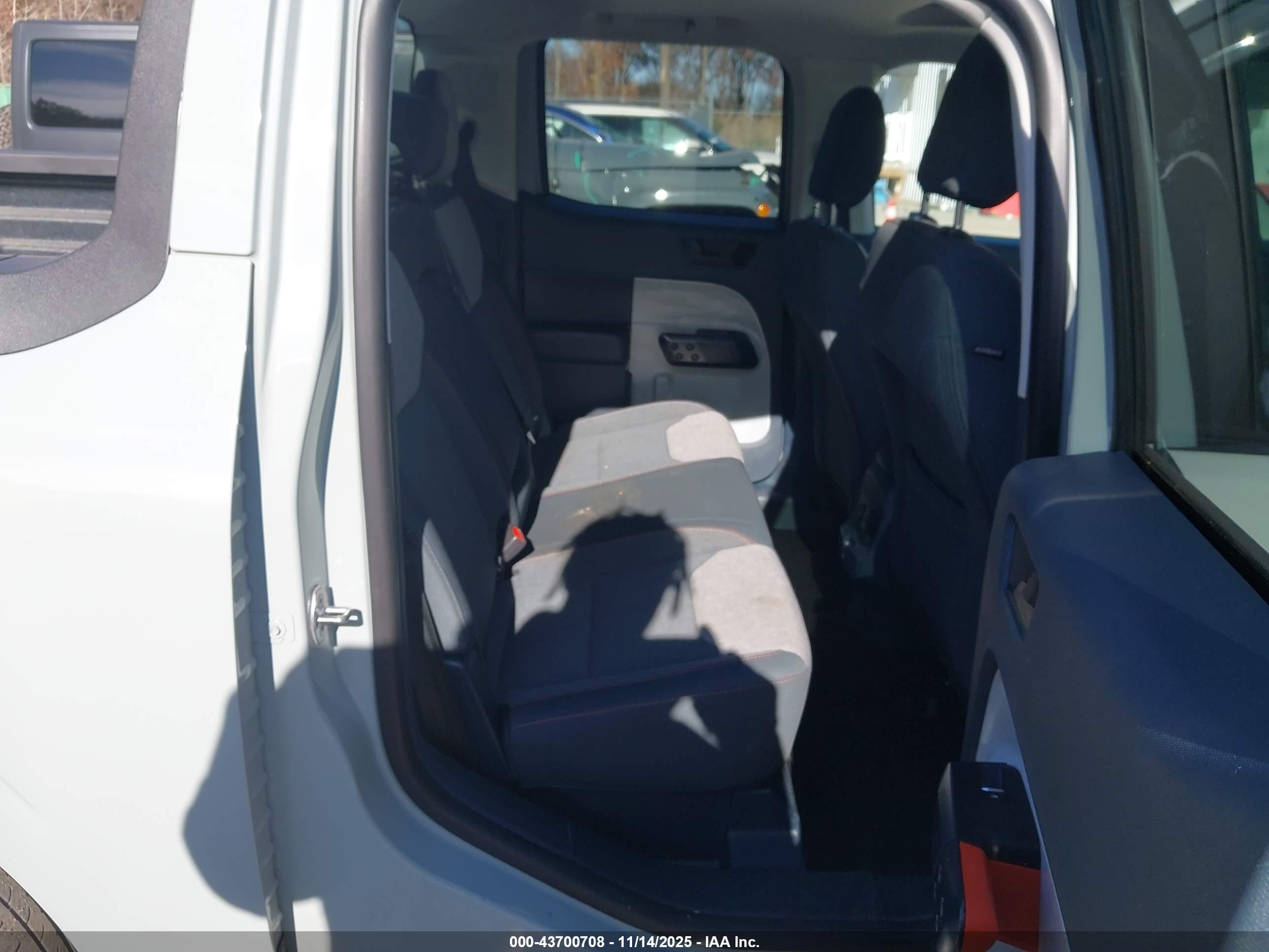 FORD MAVERICK image 8