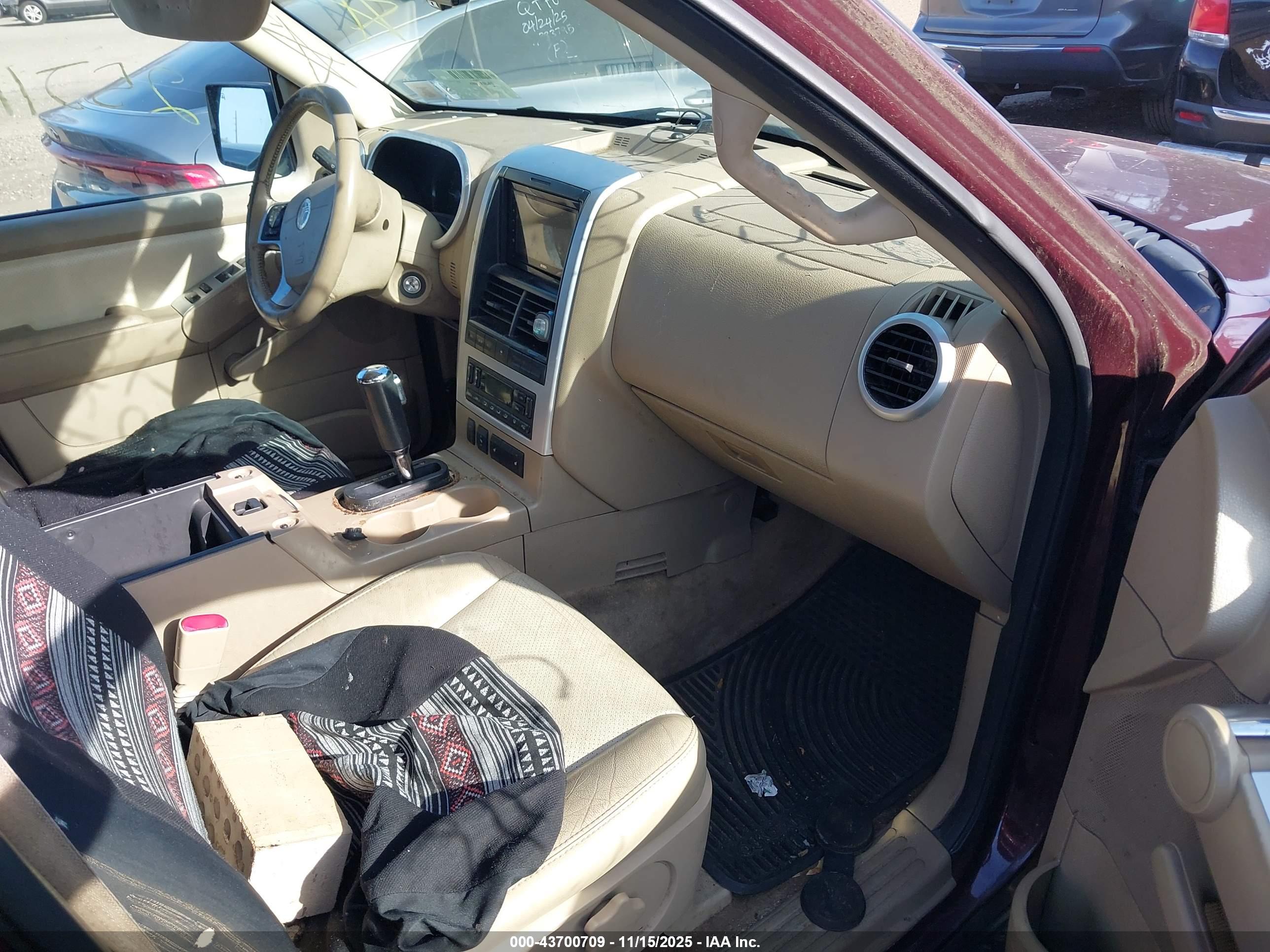 MERCURY MOUNTAINEER image 5
