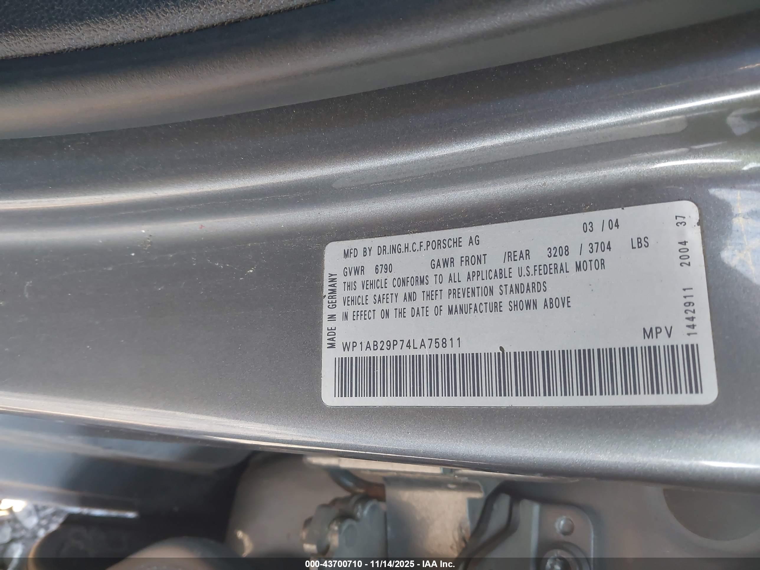 PORSCHE CAYENNE image 9