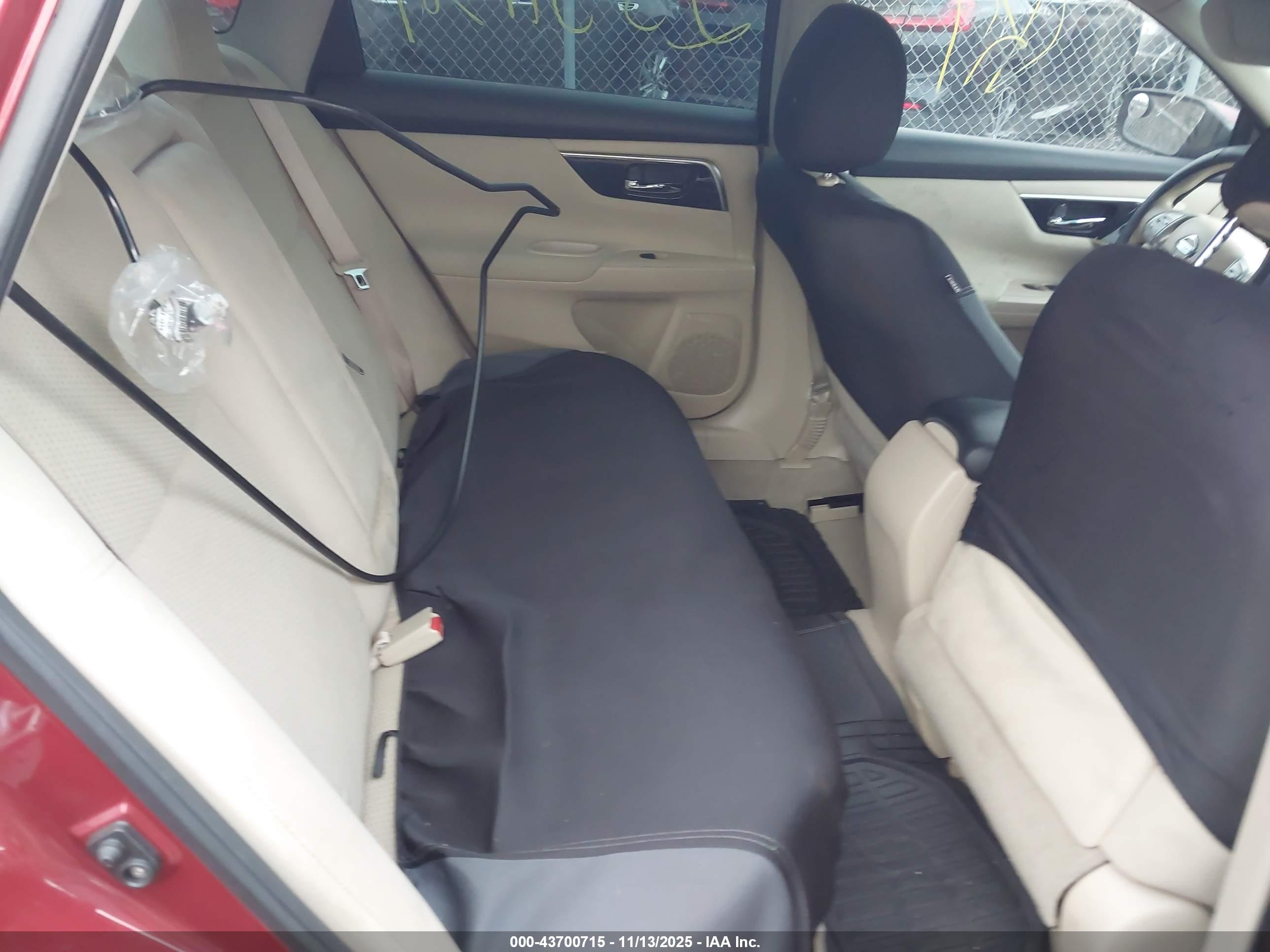 NISSAN ALTIMA image 8