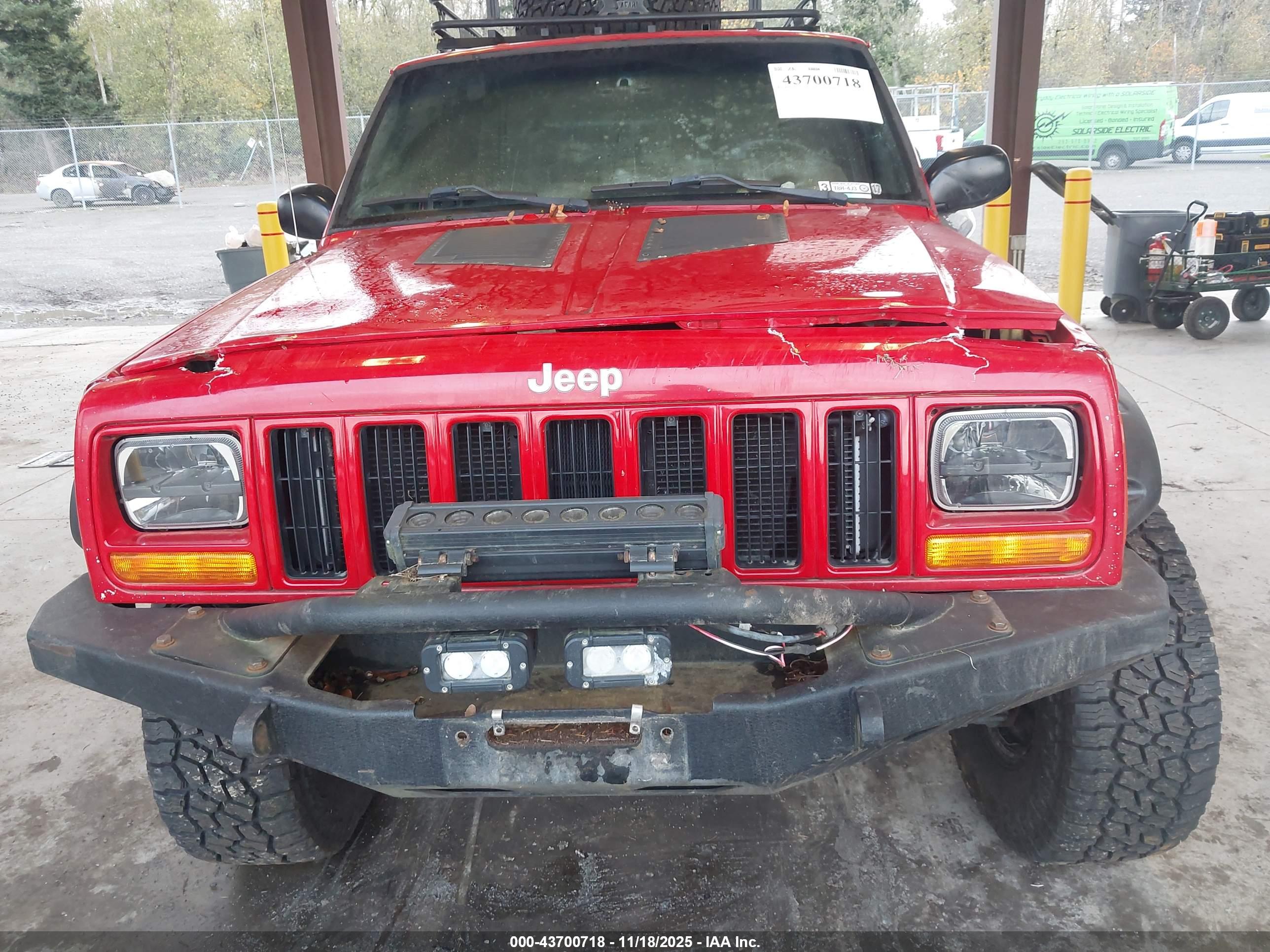 JEEP CHEROKEE image 6