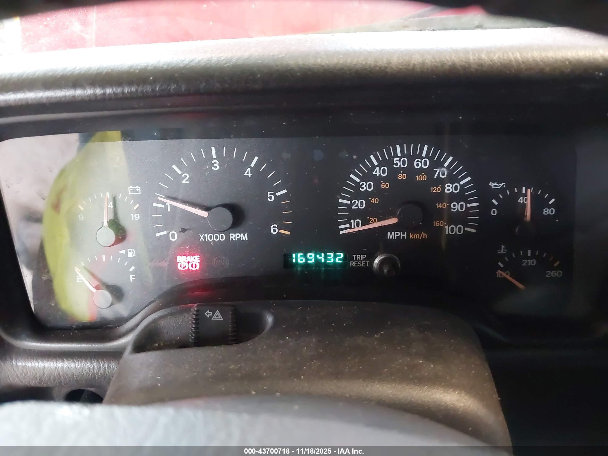 JEEP CHEROKEE image 7