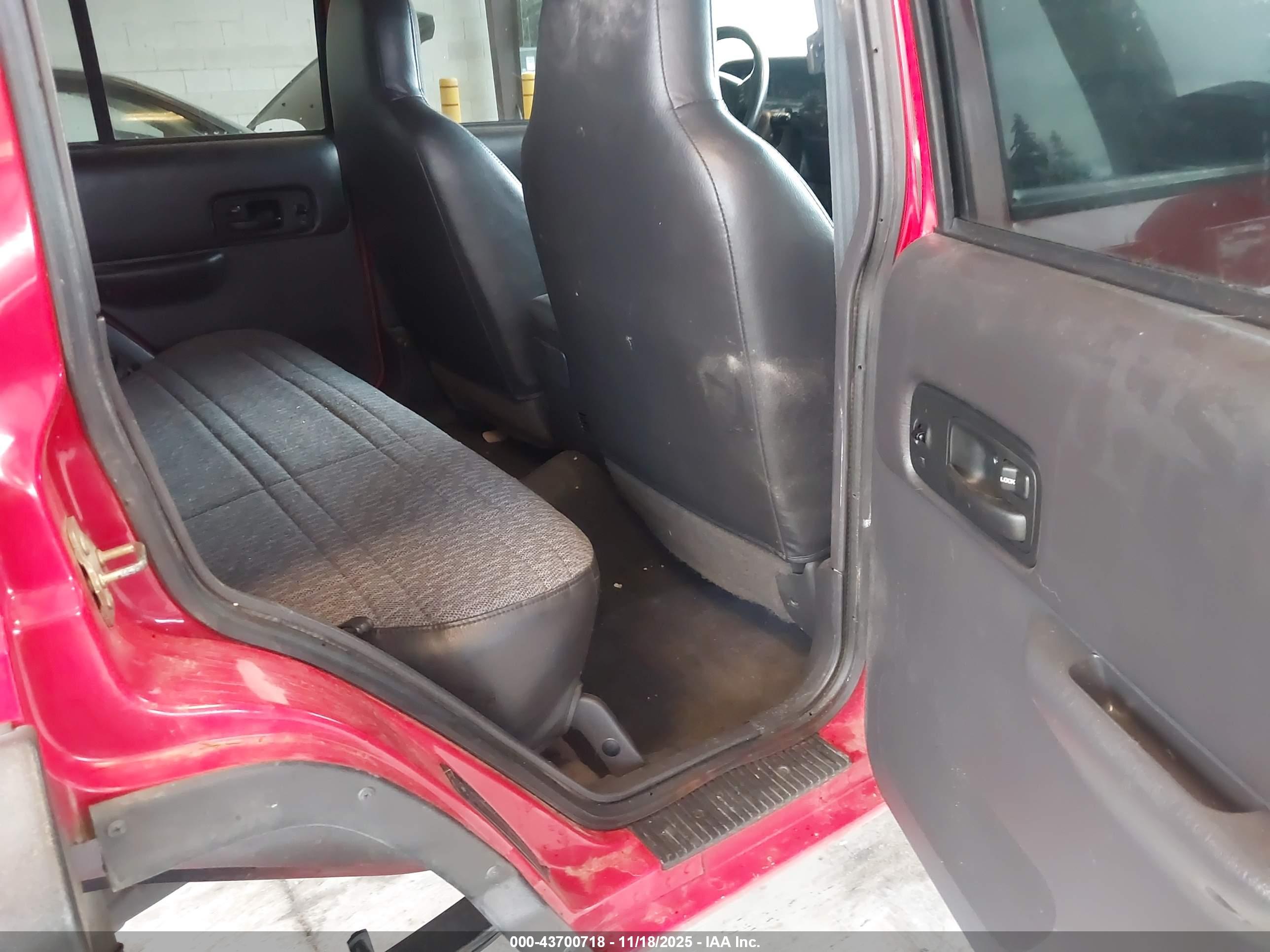 JEEP CHEROKEE image 8