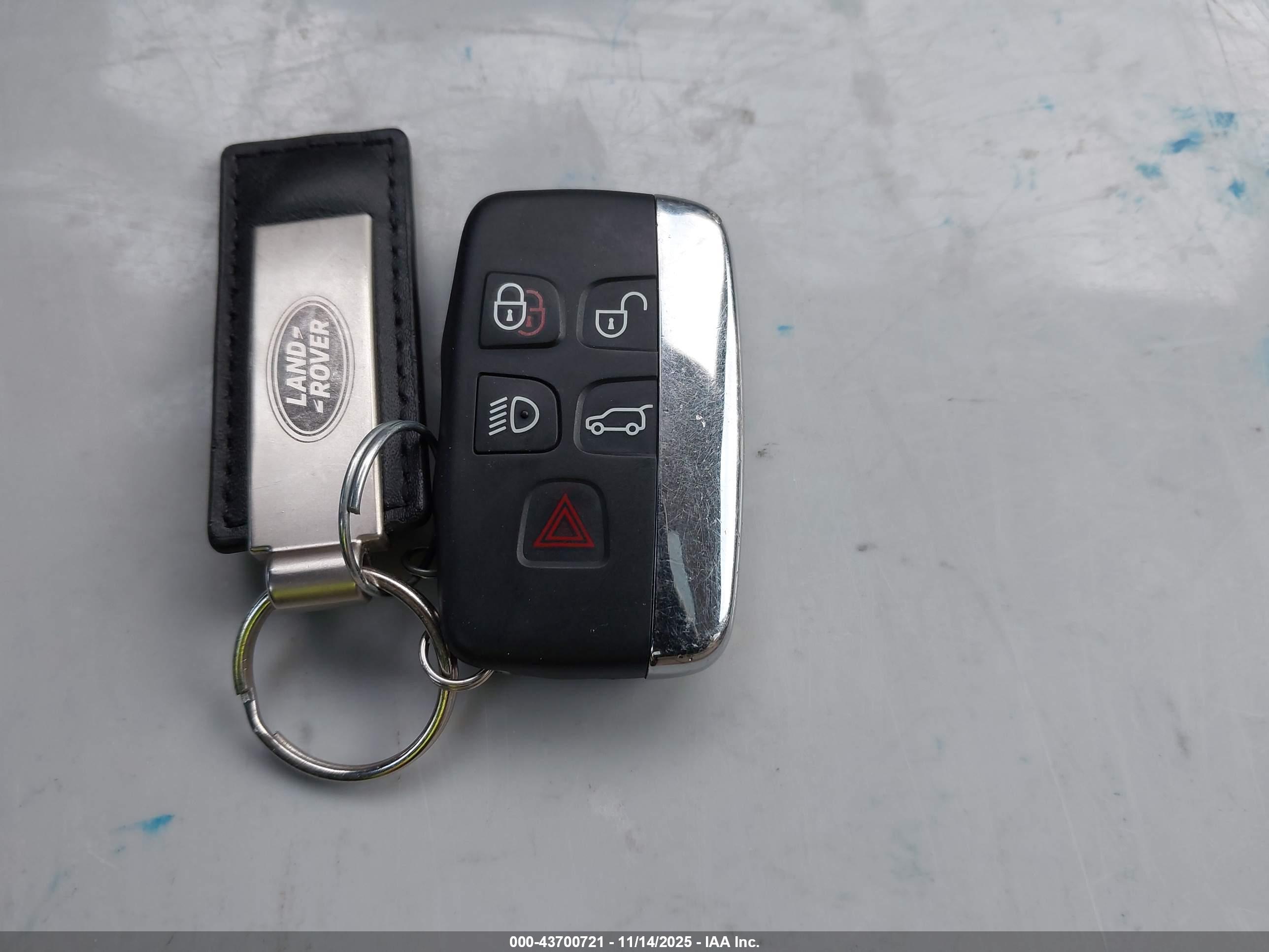 LAND ROVER image 11