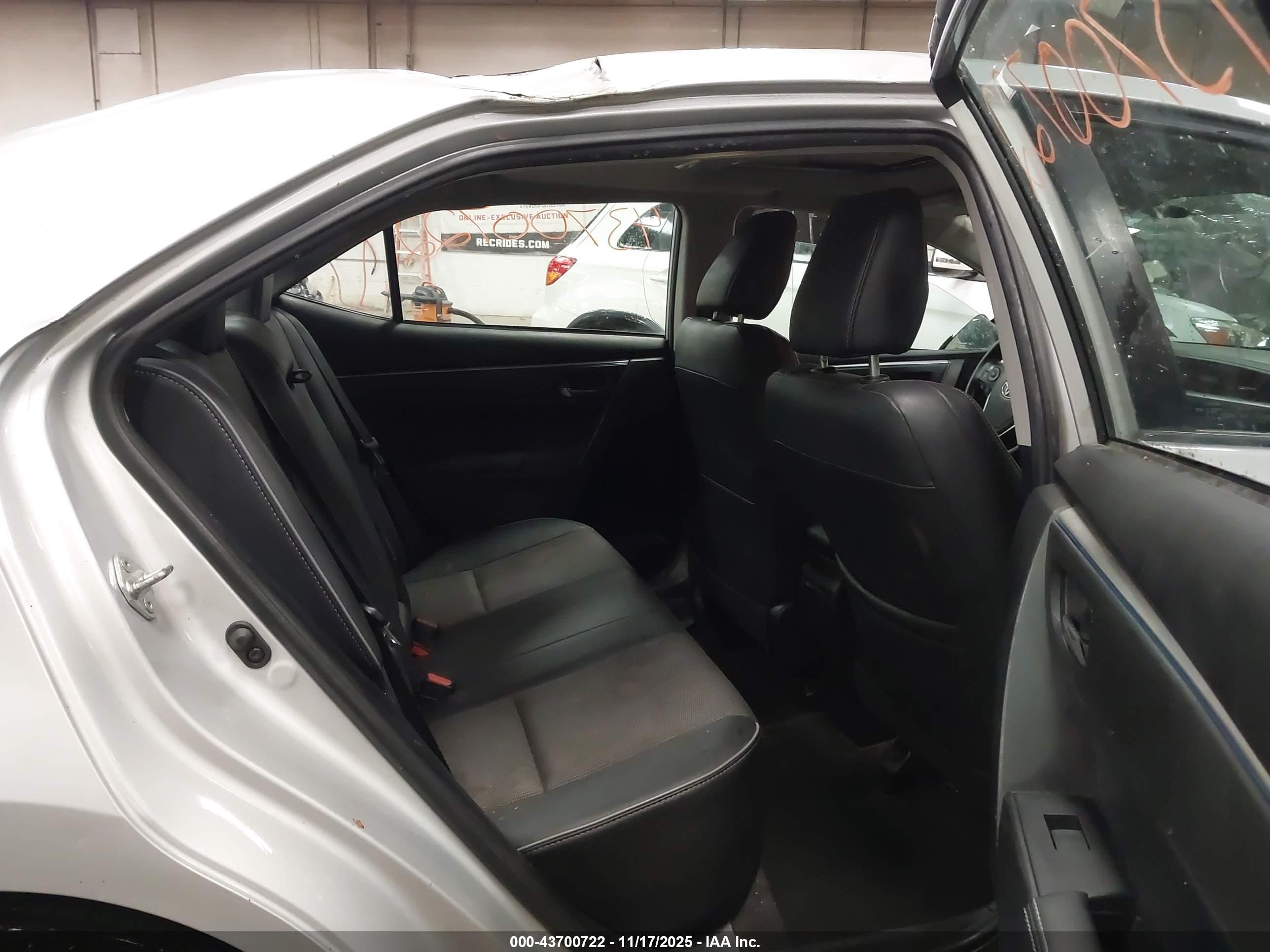 TOYOTA COROLLA image 8
