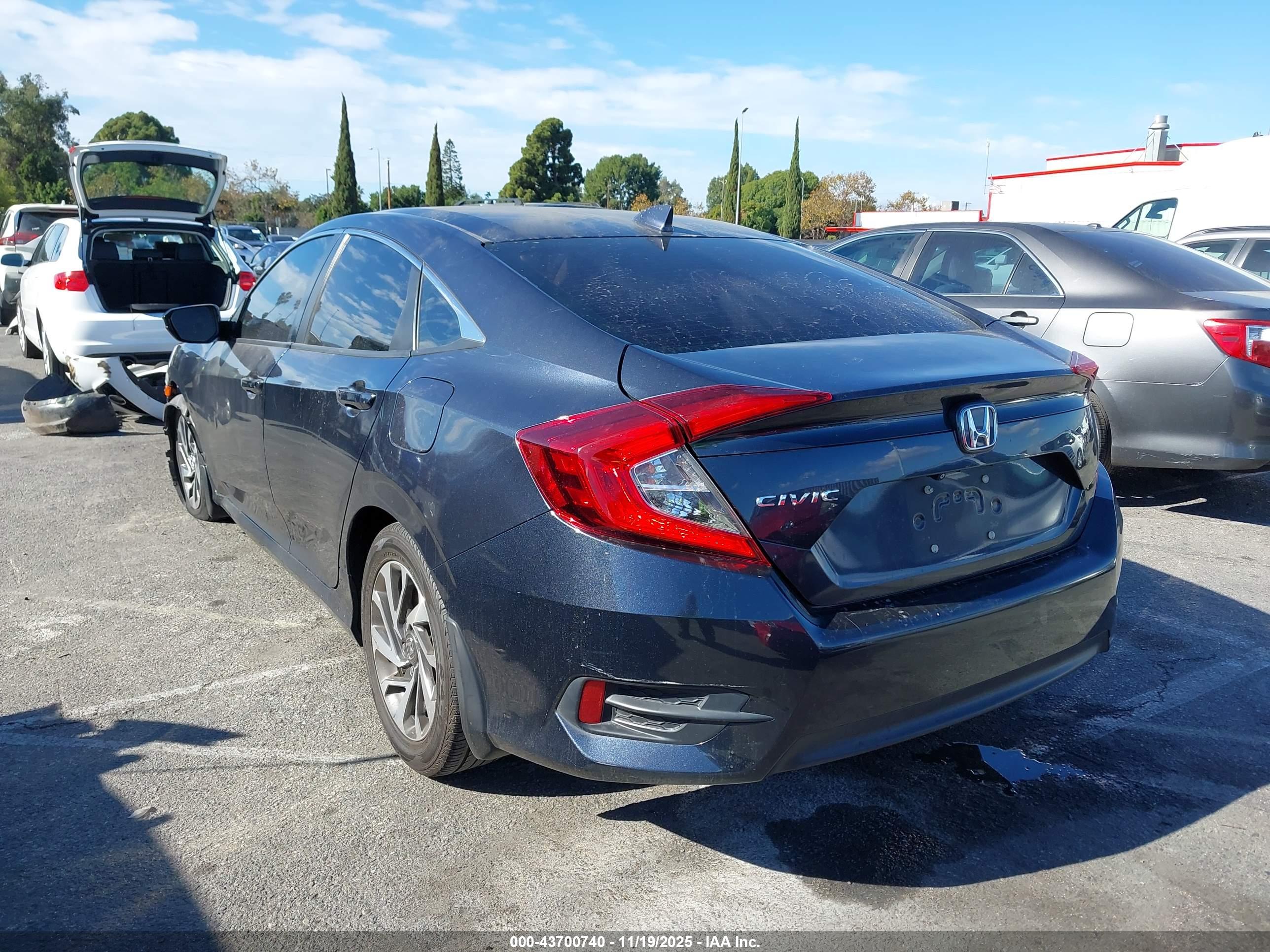 HONDA CIVIC image 3