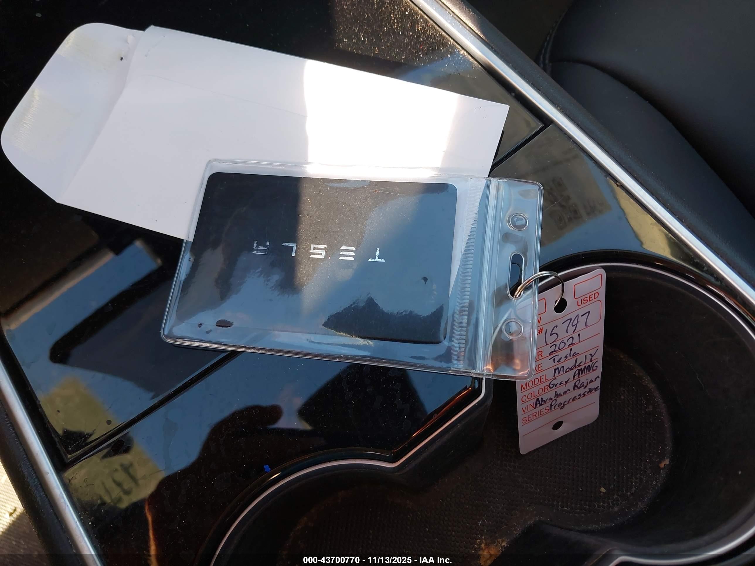 TESLA MODEL image 11