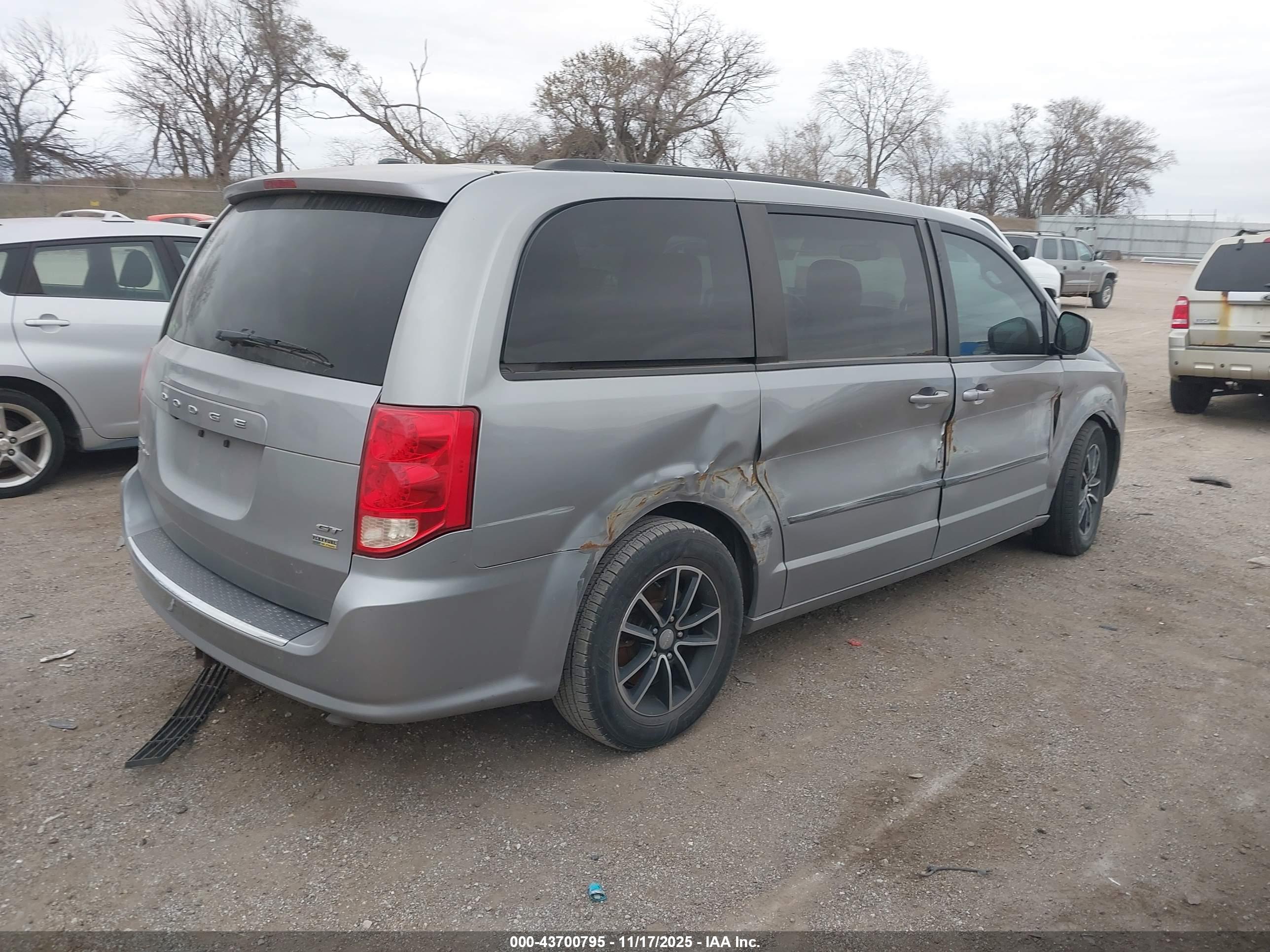 DODGE GRAND image 4