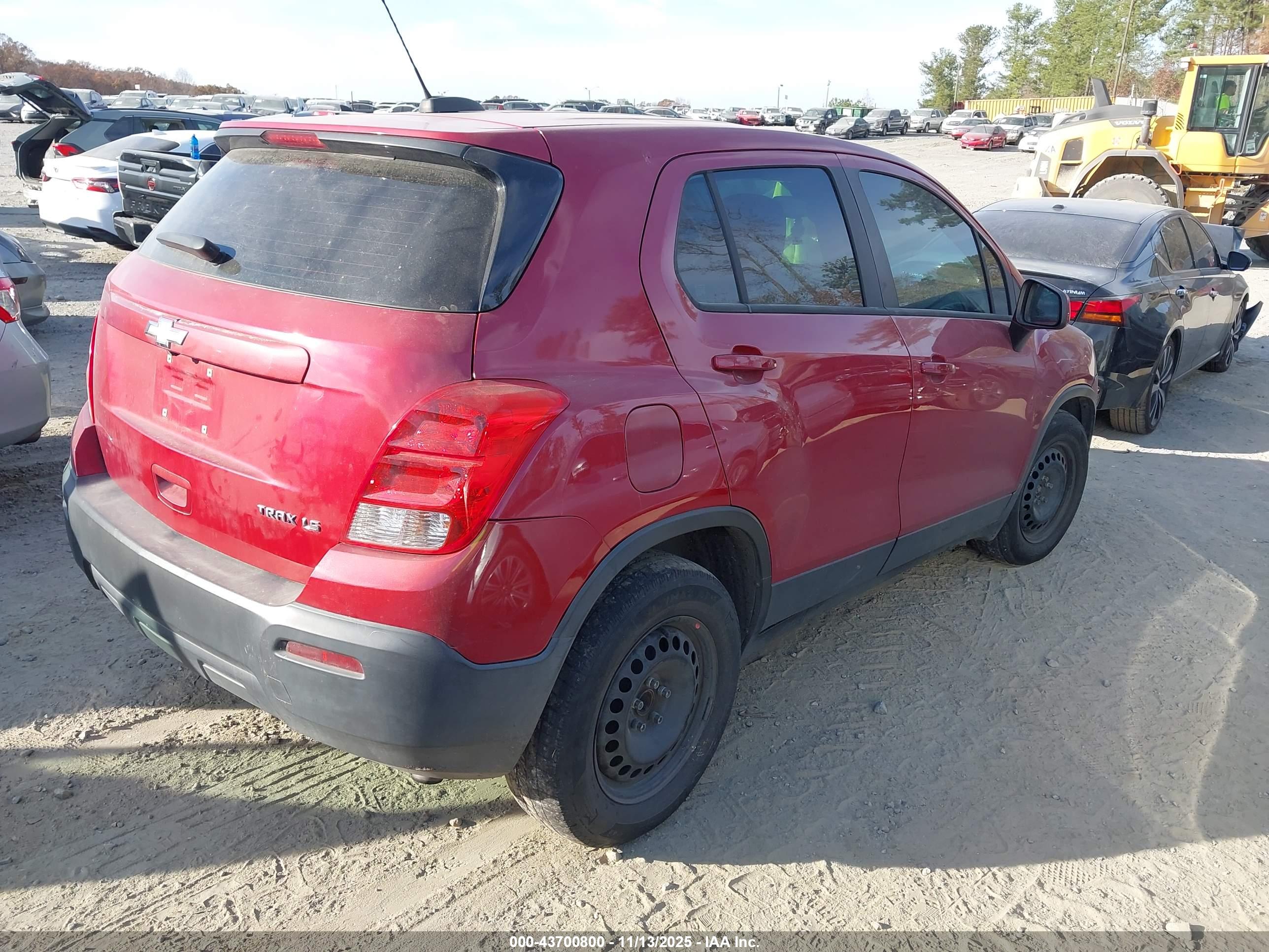 CHEVROLET TRAX image 4