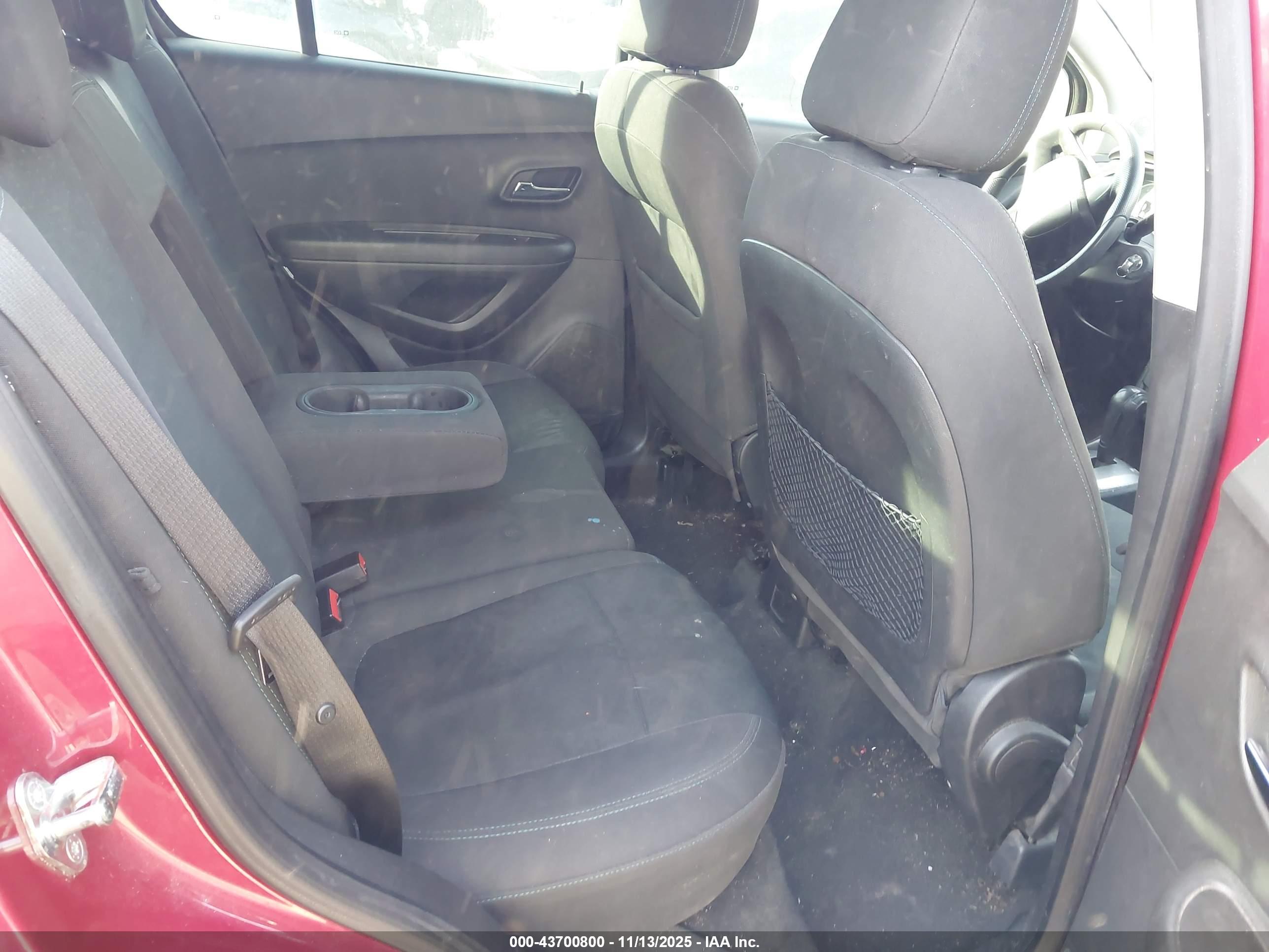 CHEVROLET TRAX image 8