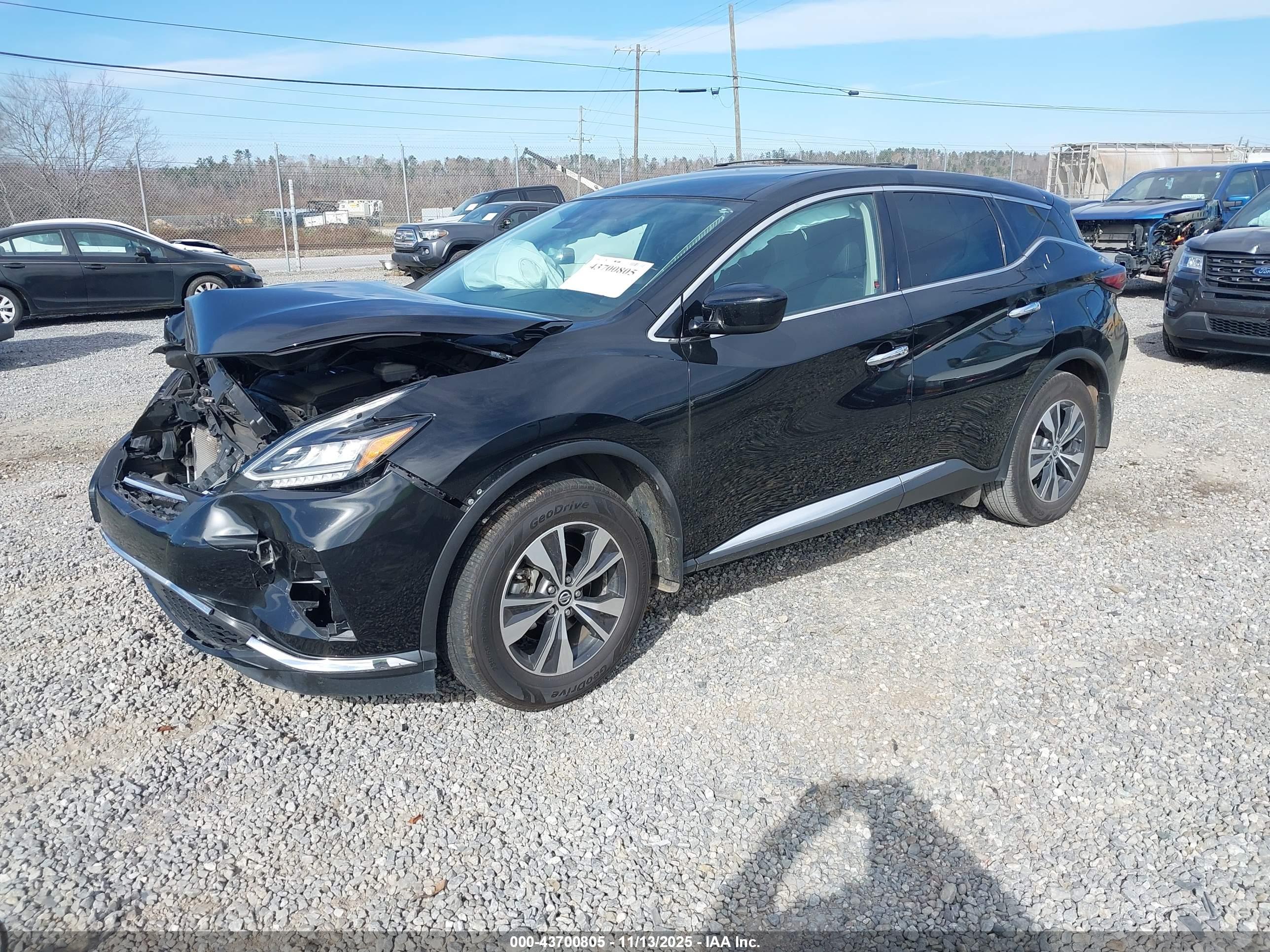 NISSAN MURANO image 2