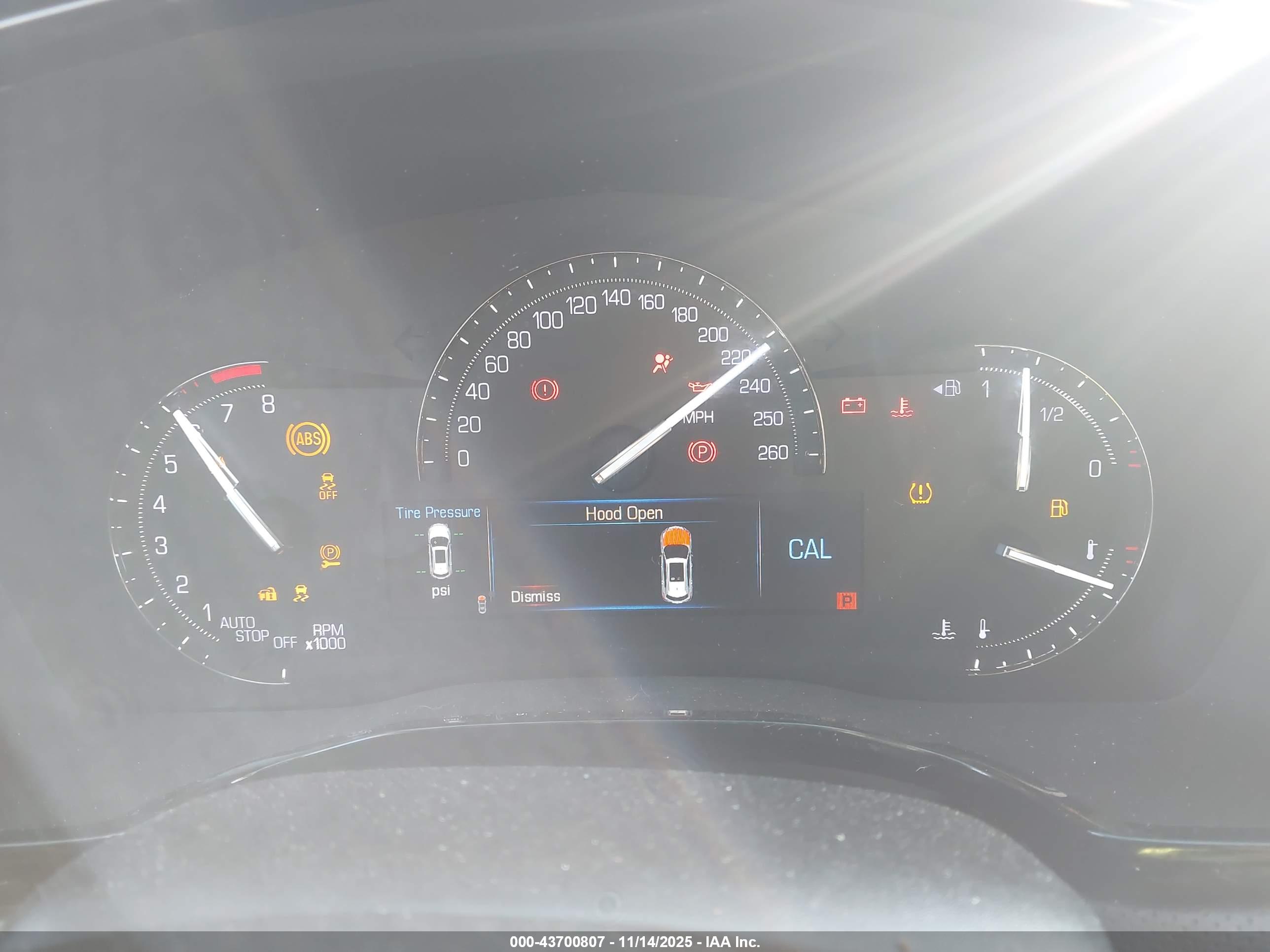 CADILLAC XT5 image 7