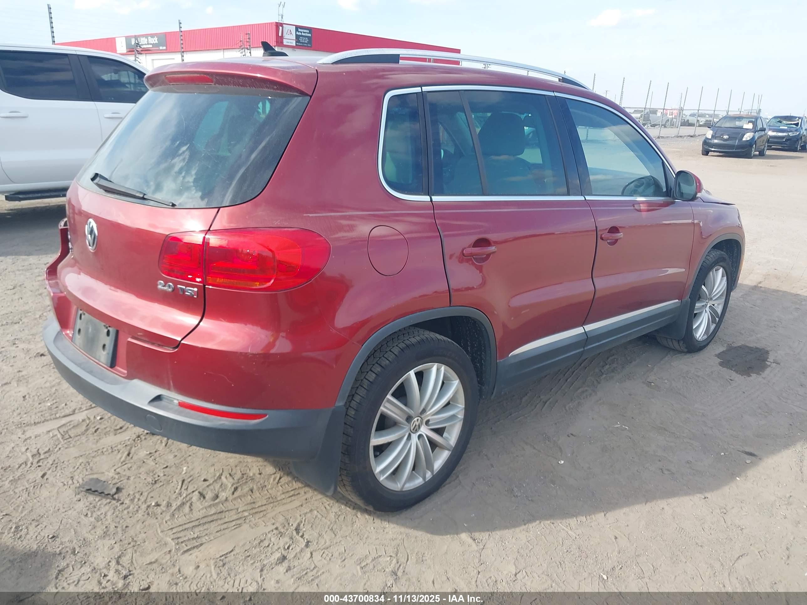 VOLKSWAGEN TIGUAN image 4