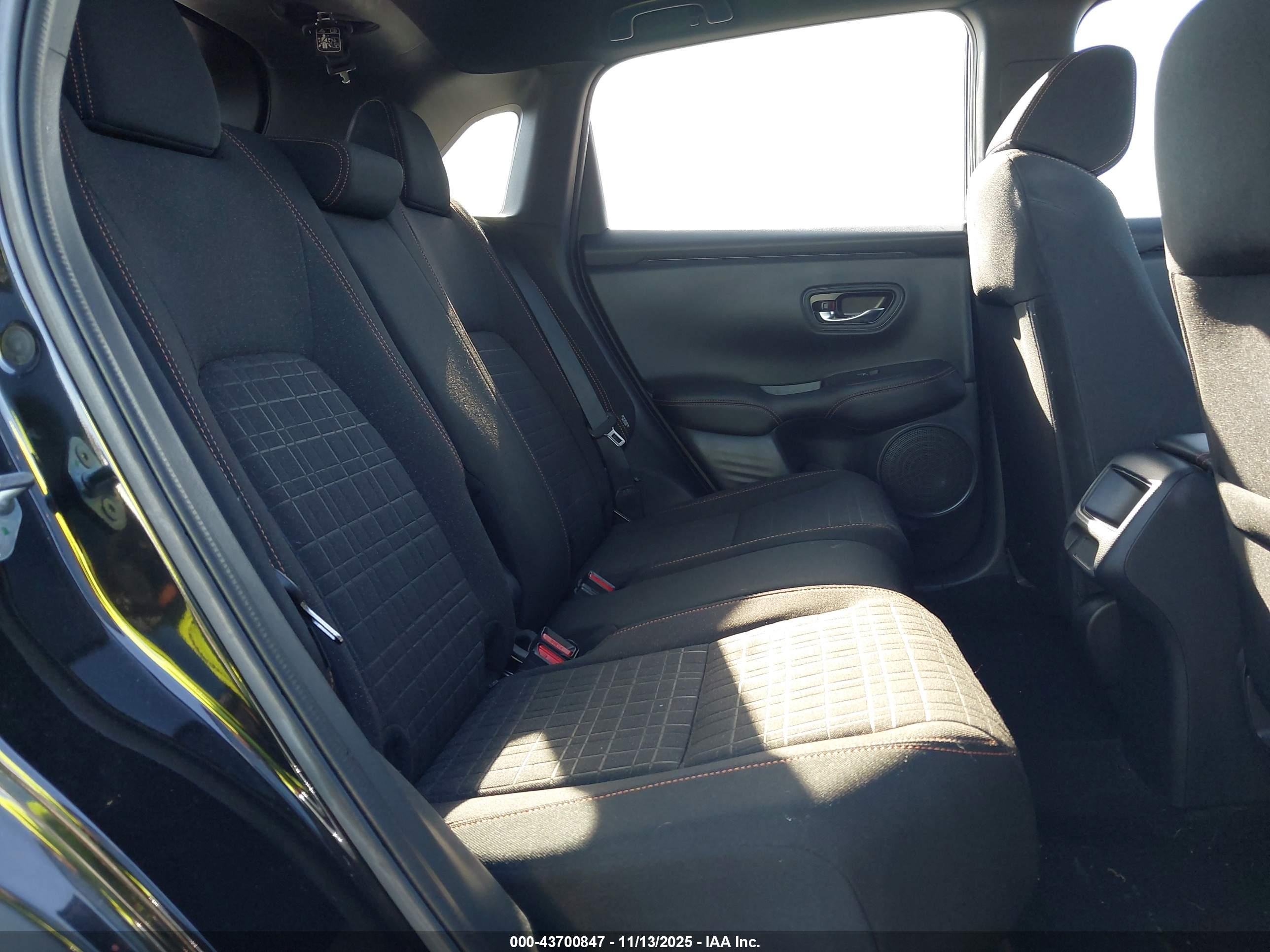 HONDA HR-V image 8