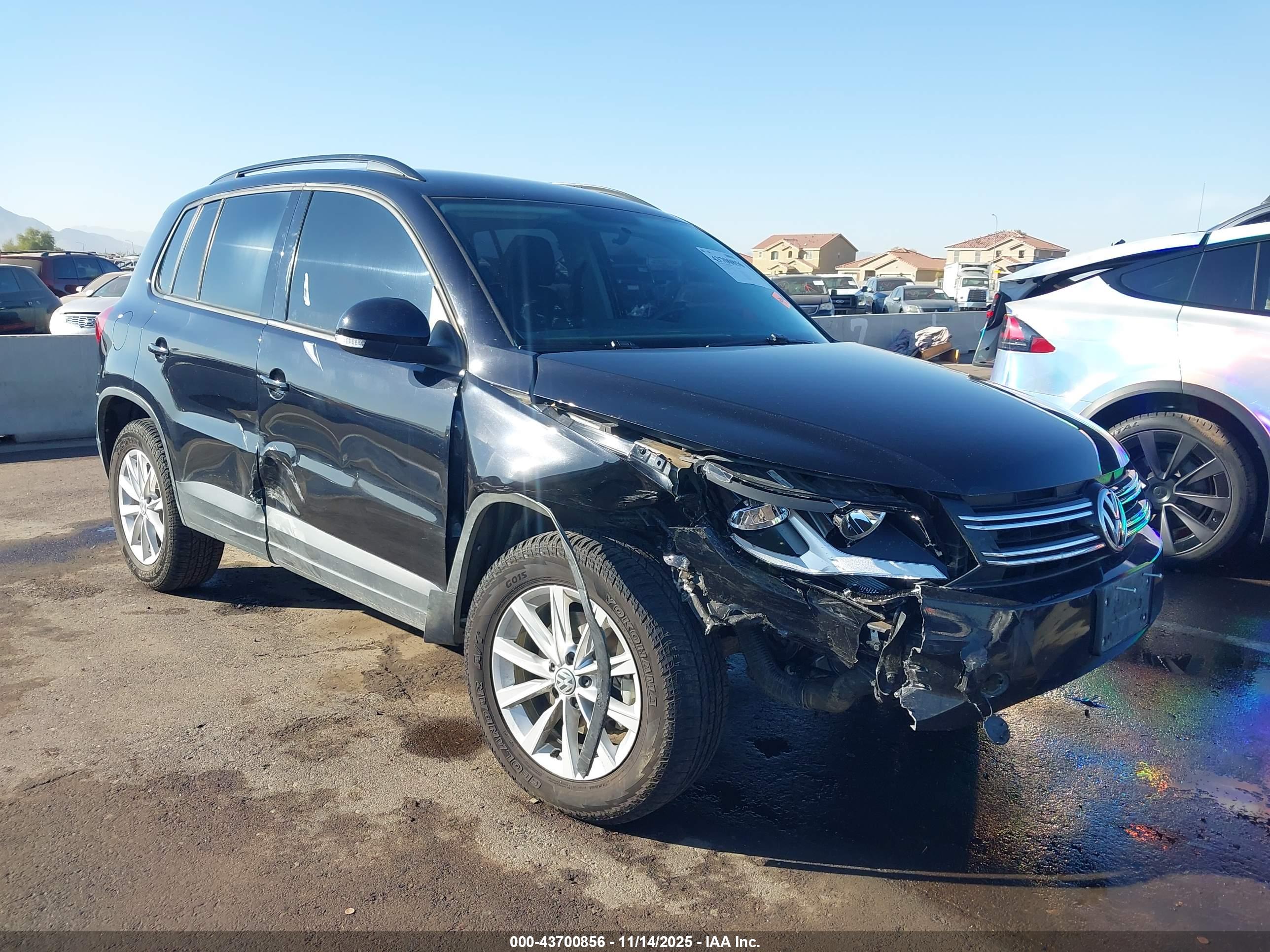VOLKSWAGEN TIGUAN image 6