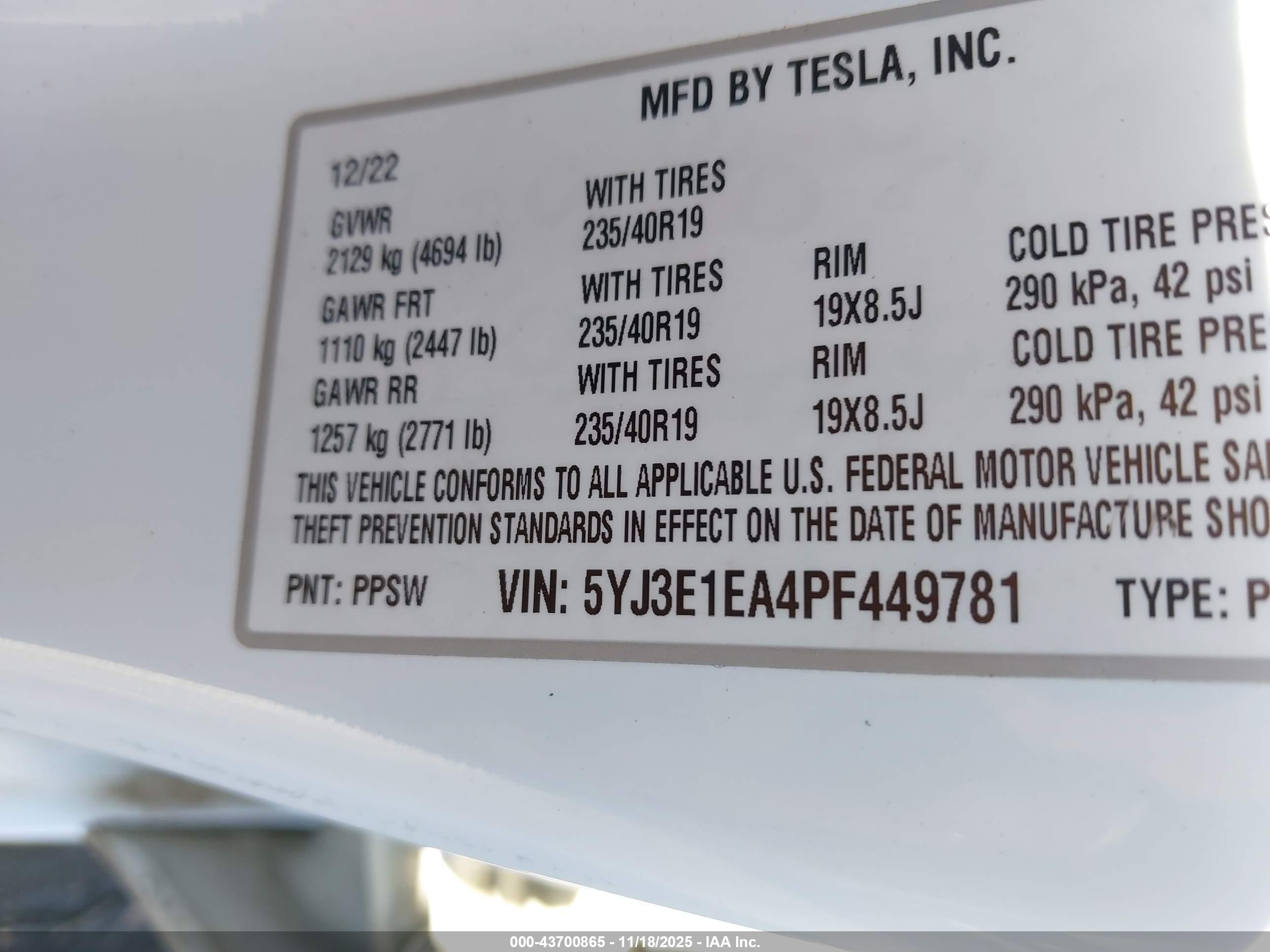 TESLA MODEL image 9