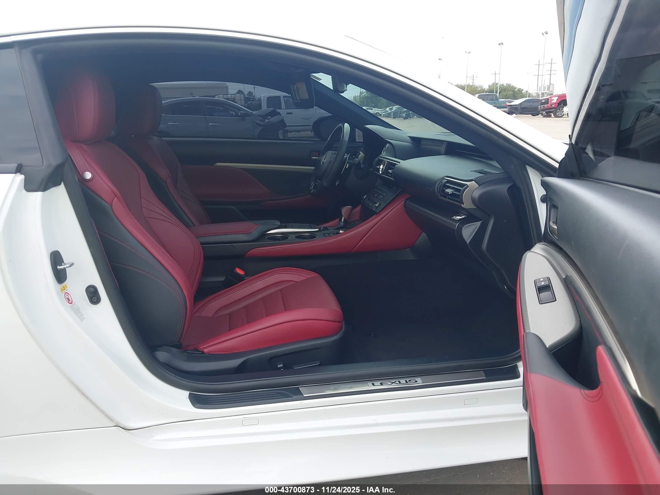 LEXUS RC image 5