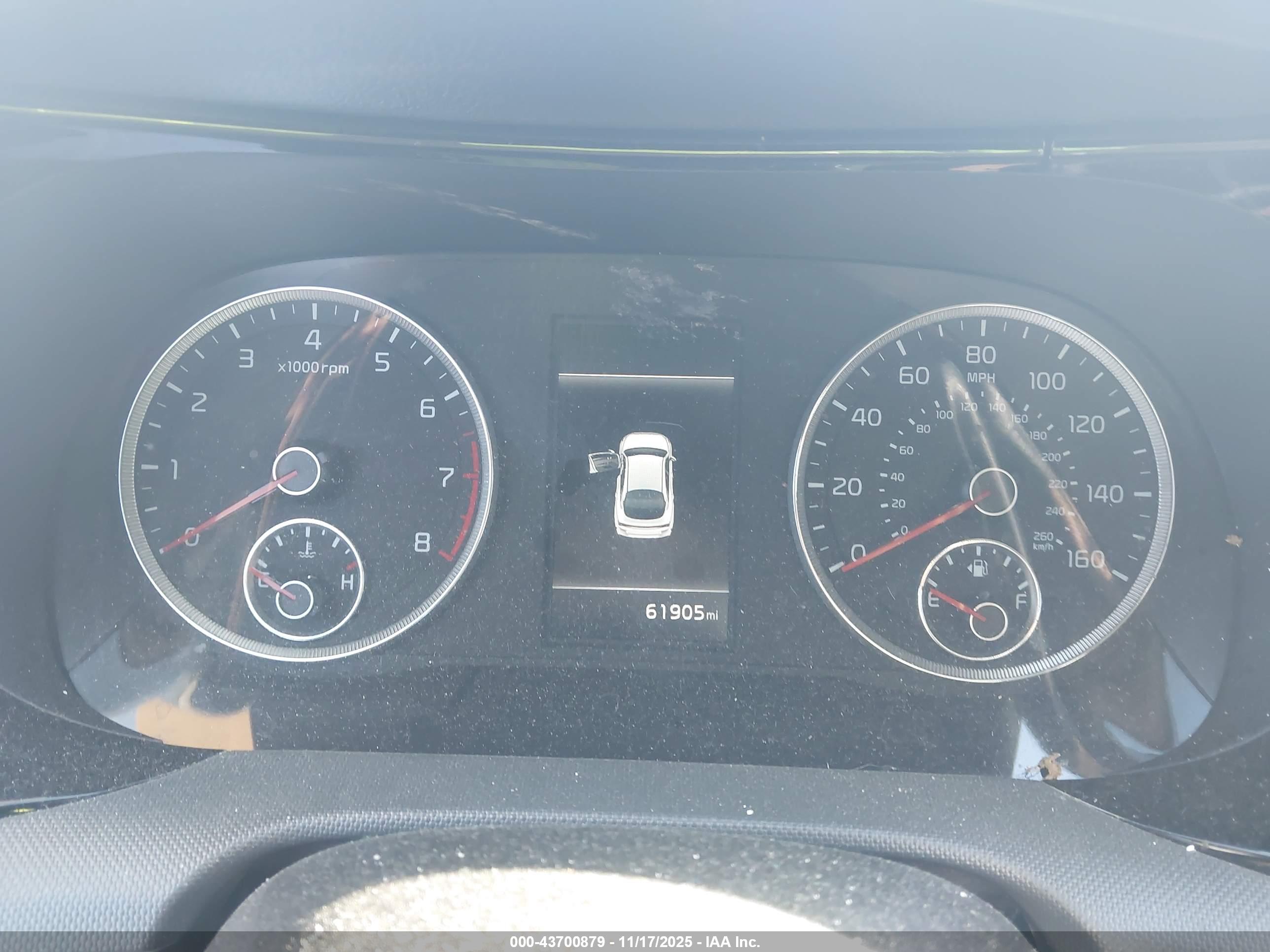 KIA K5 image 7