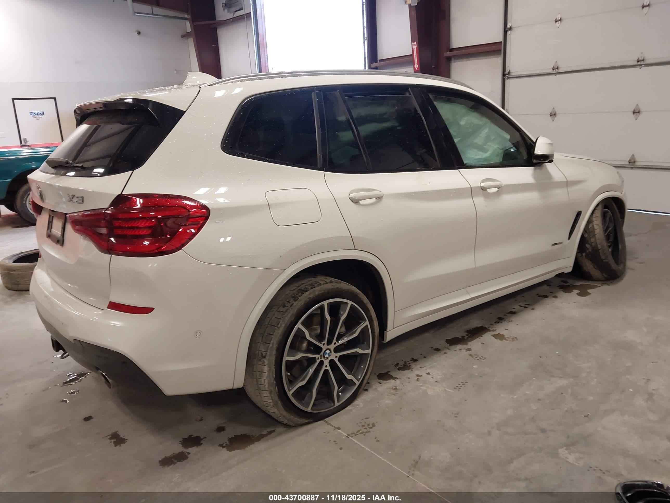 BMW X3 image 4