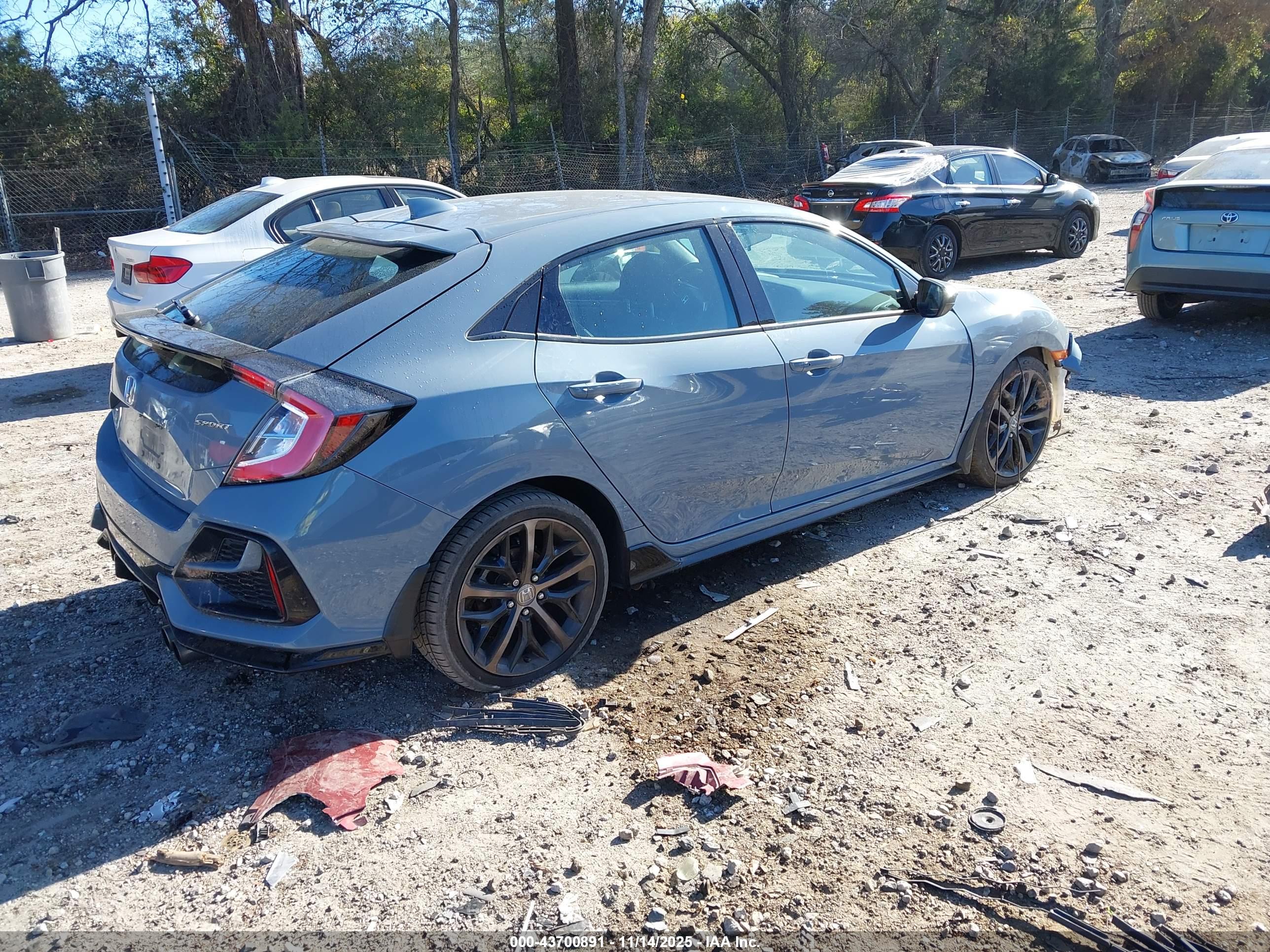 HONDA CIVIC image 4