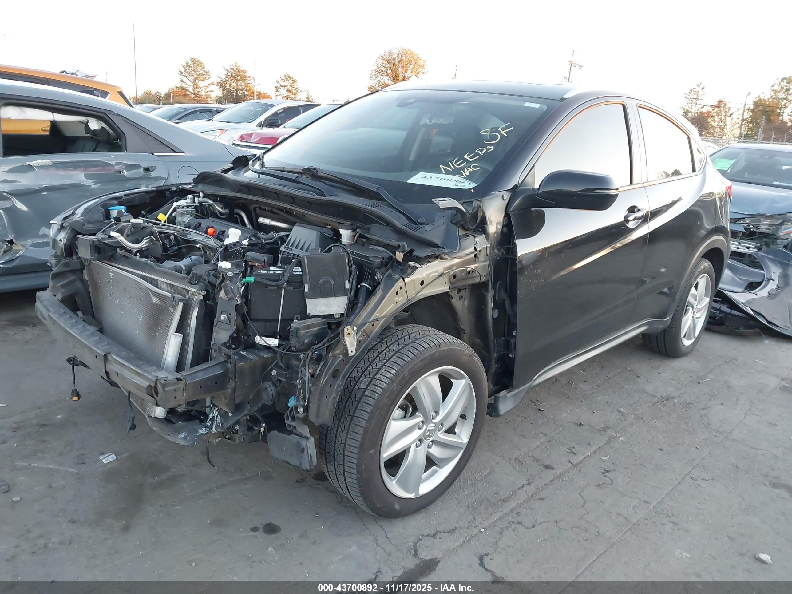 HONDA HR-V image 2