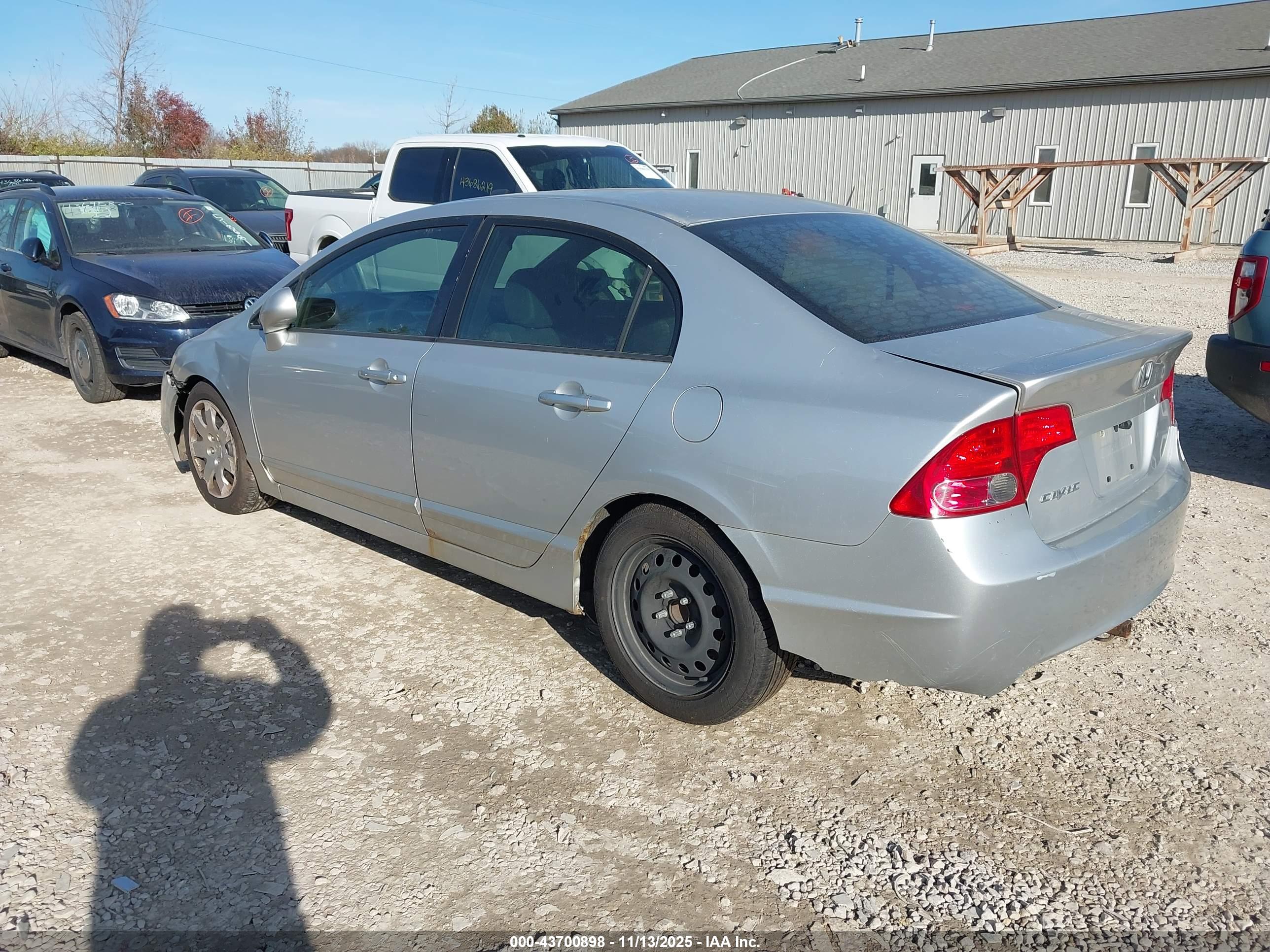 HONDA CIVIC image 3