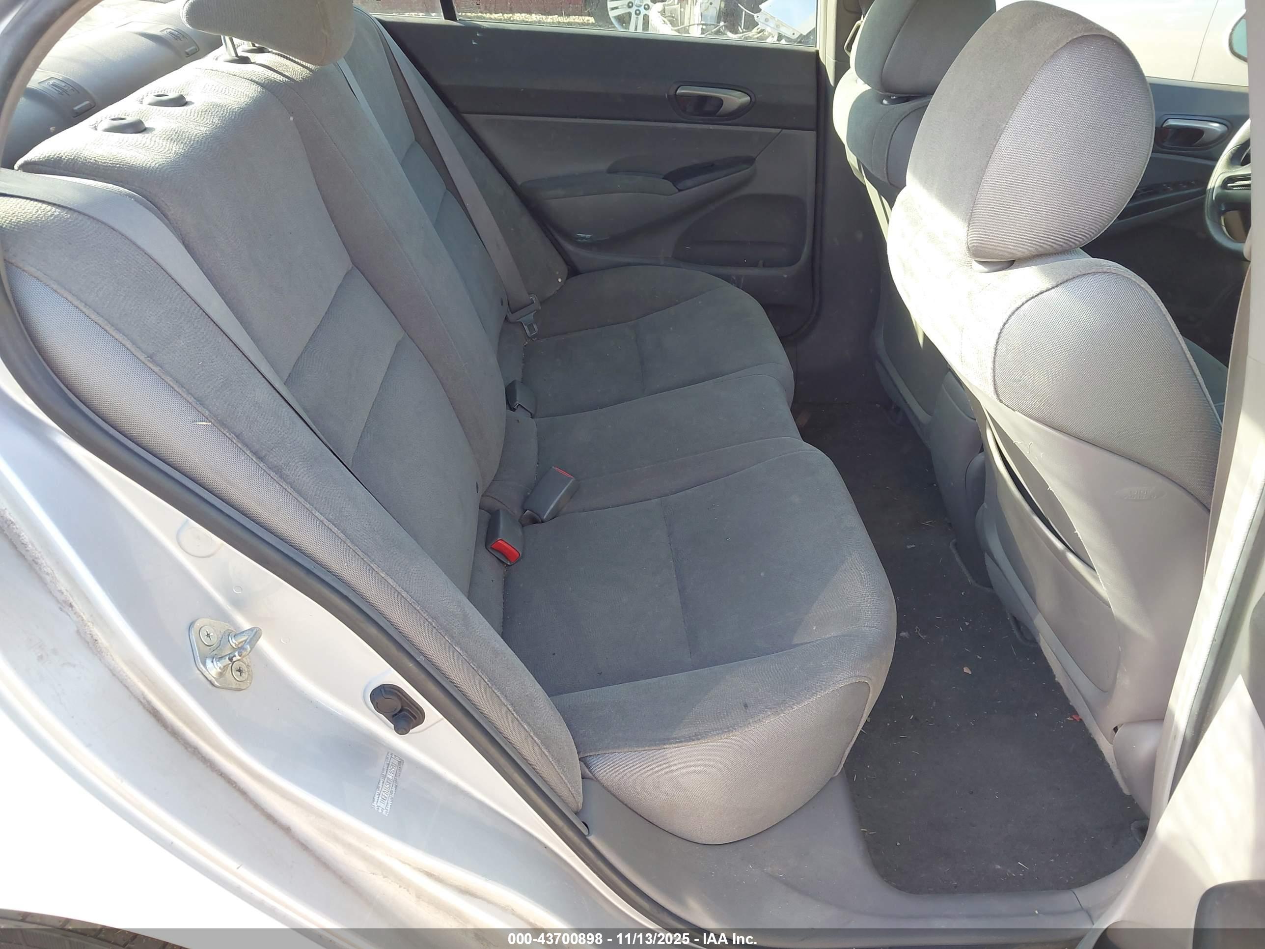 HONDA CIVIC image 8