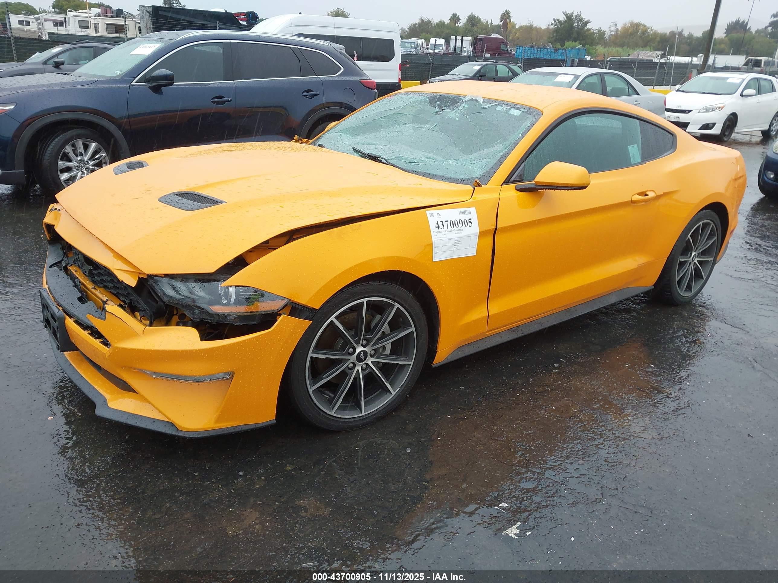 FORD MUSTANG image 2