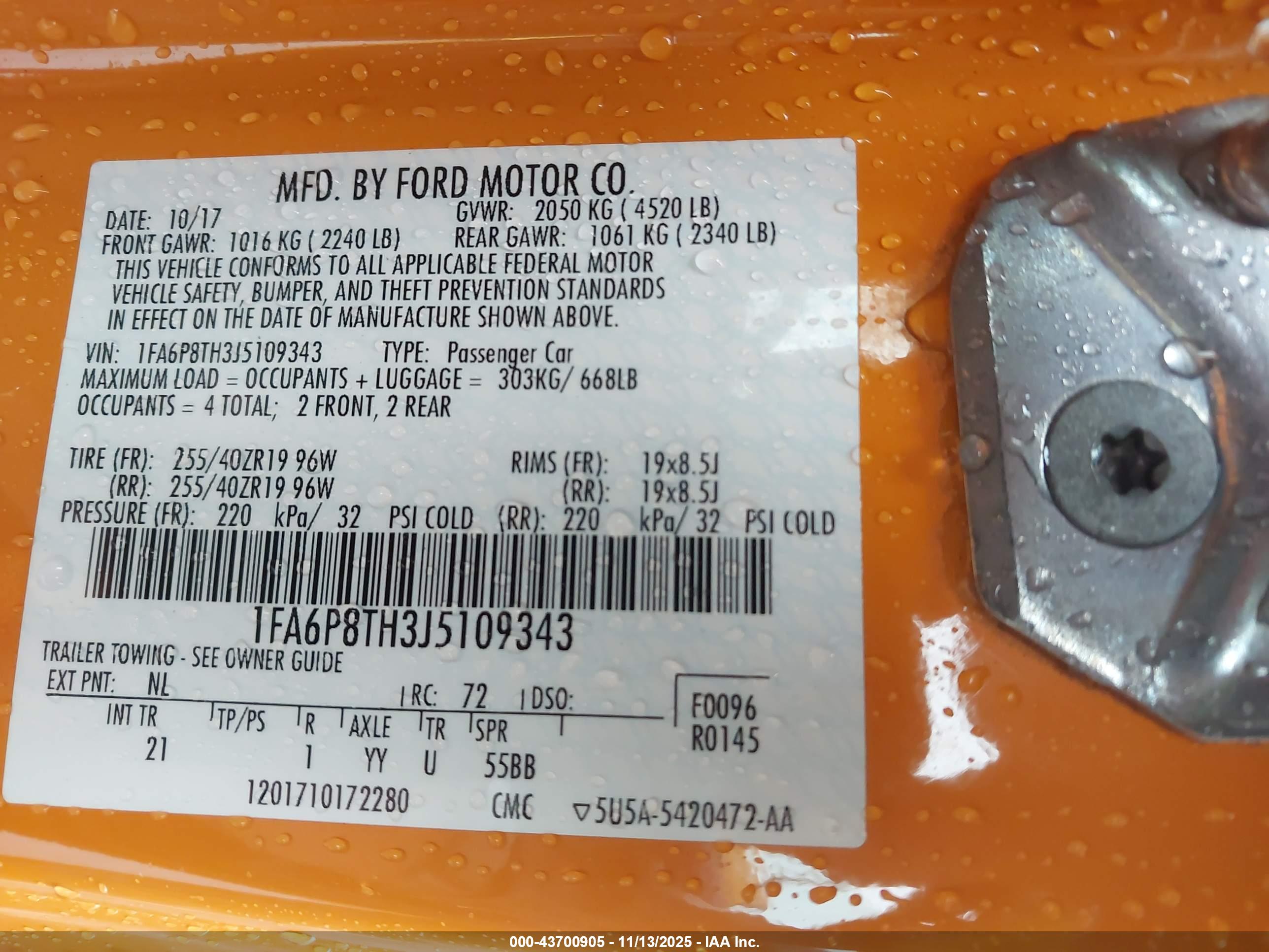 FORD MUSTANG image 9