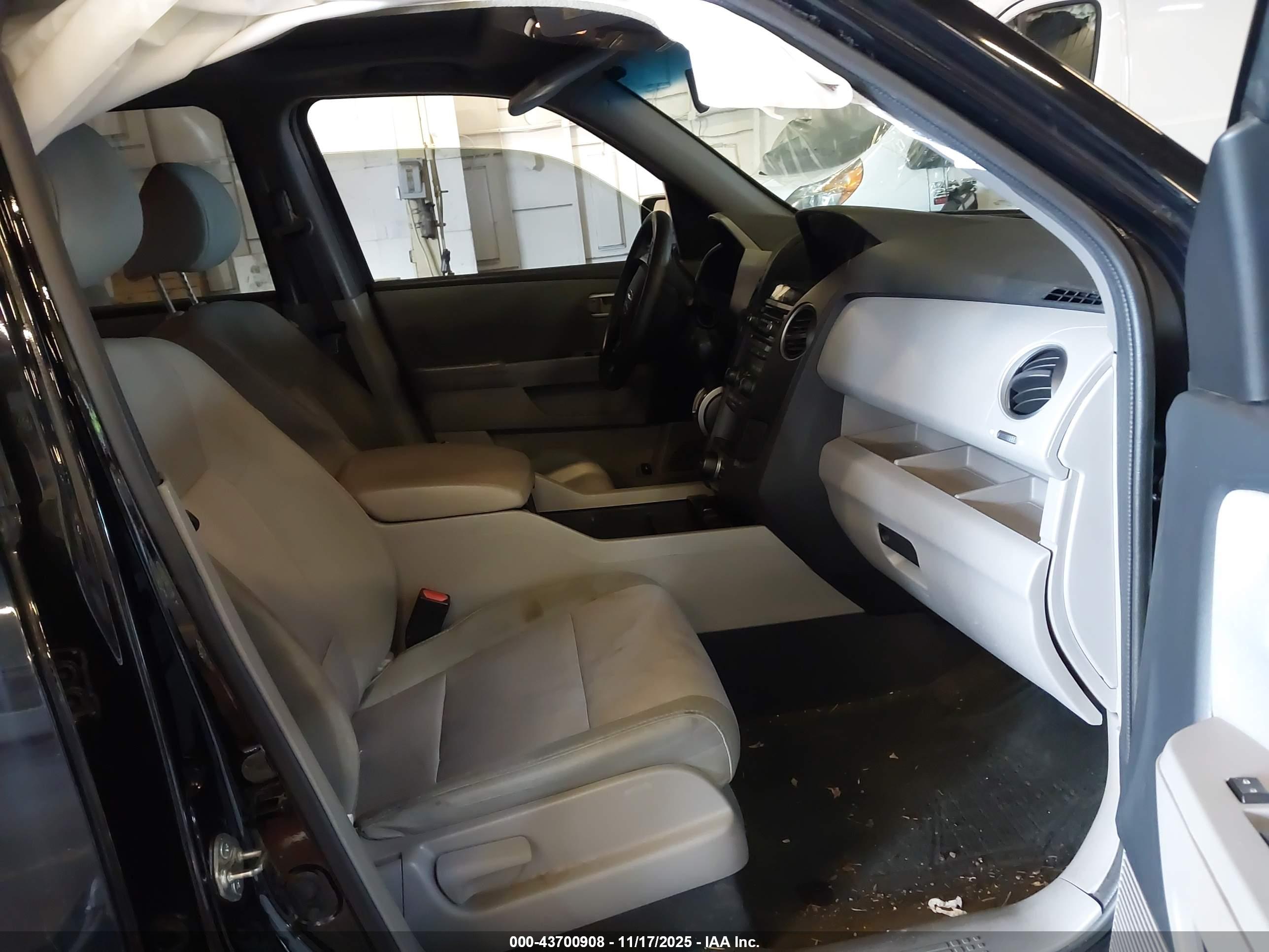 HONDA PILOT image 5
