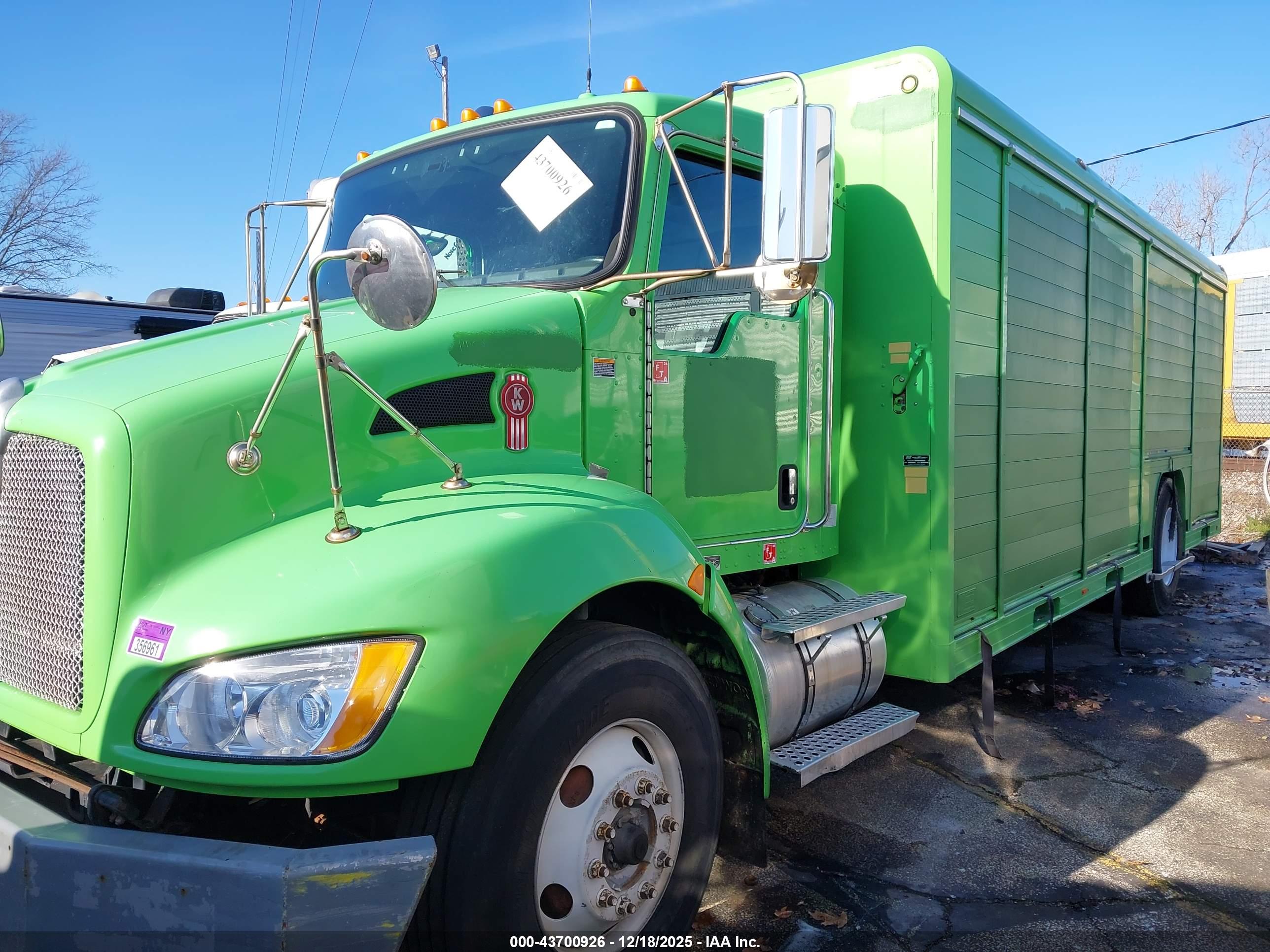 KENWORTH CONSTRUCTION image 2