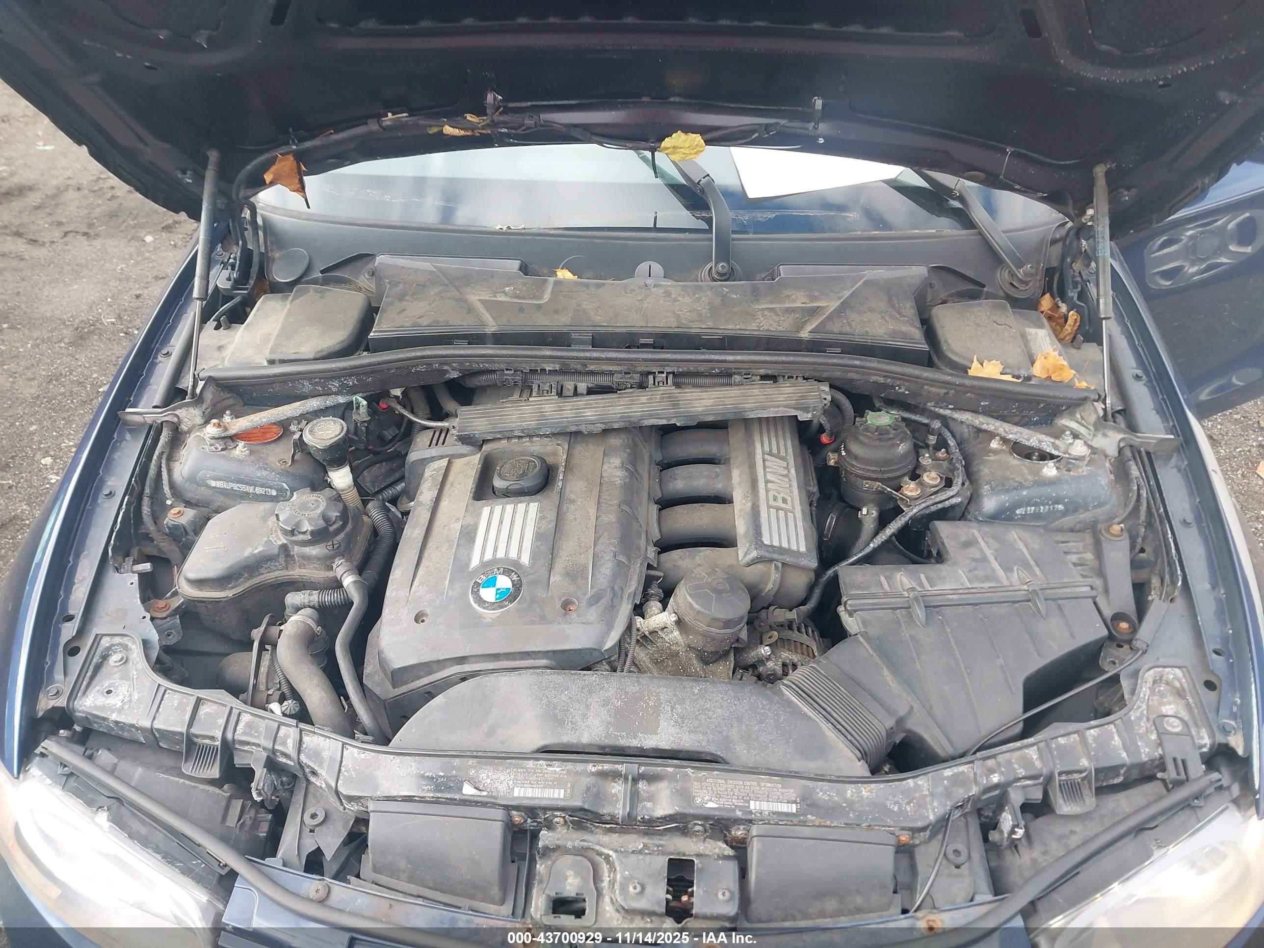 BMW 128I image 10