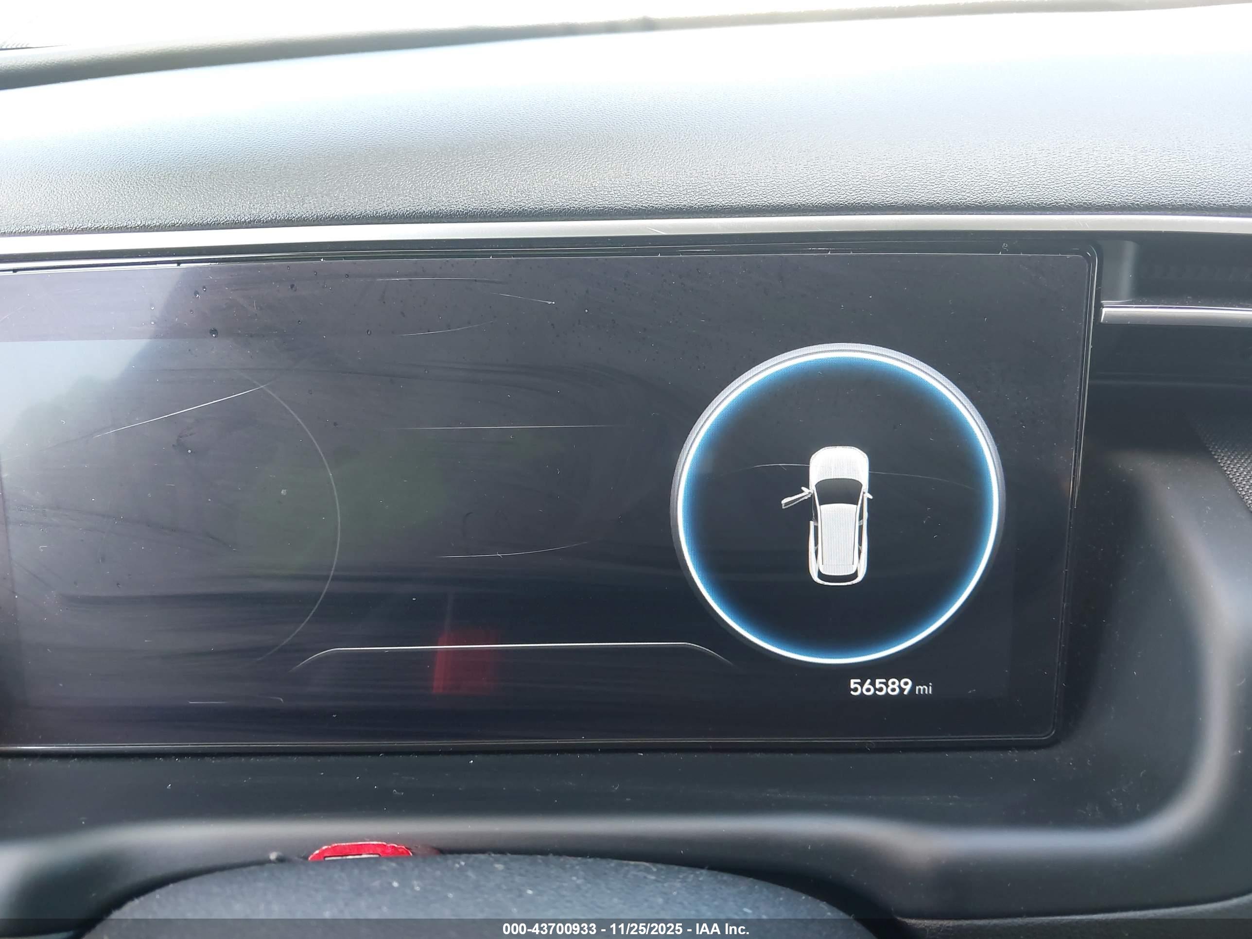 HYUNDAI TUCSON image 7