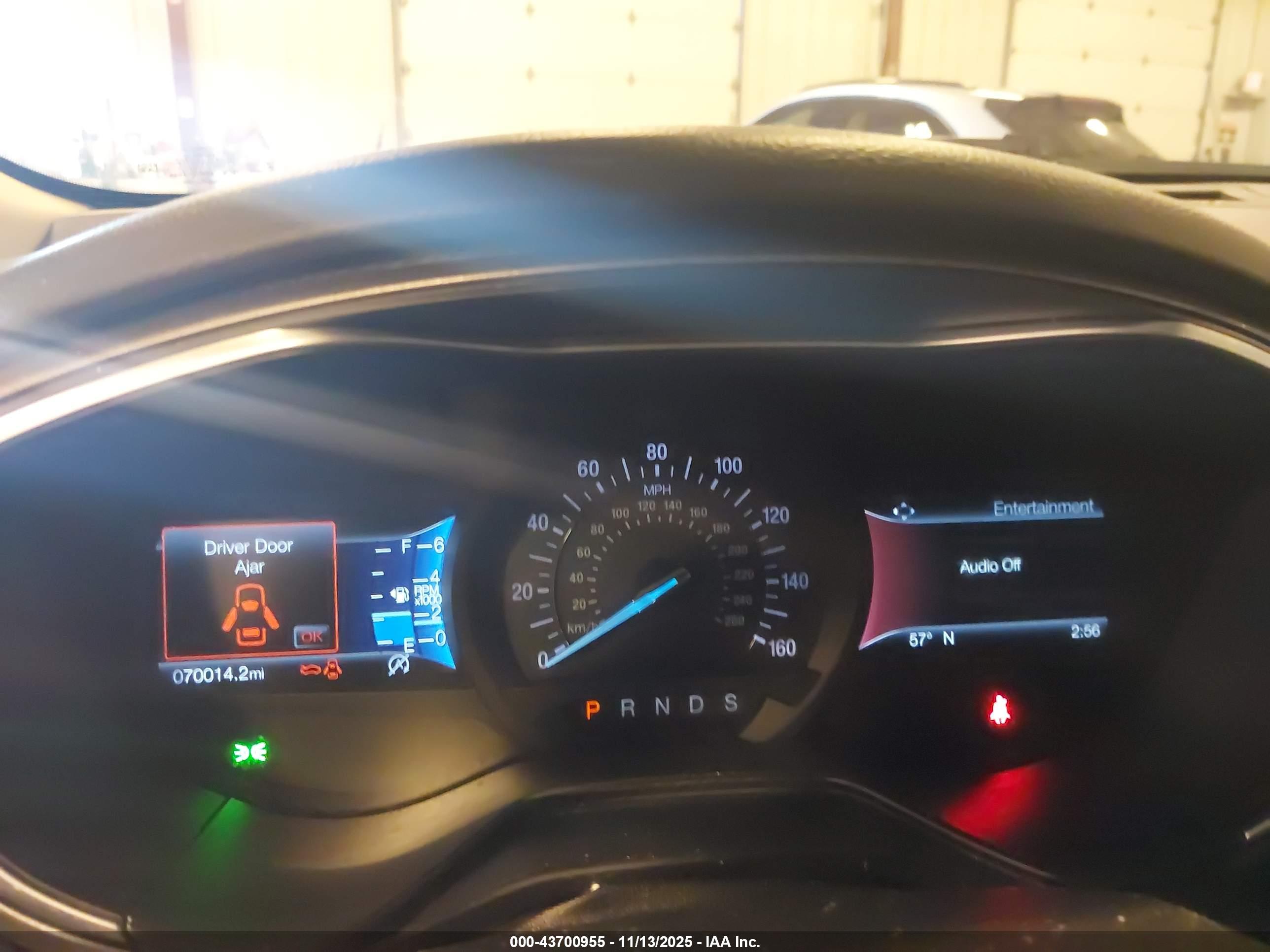 FORD FUSION image 7