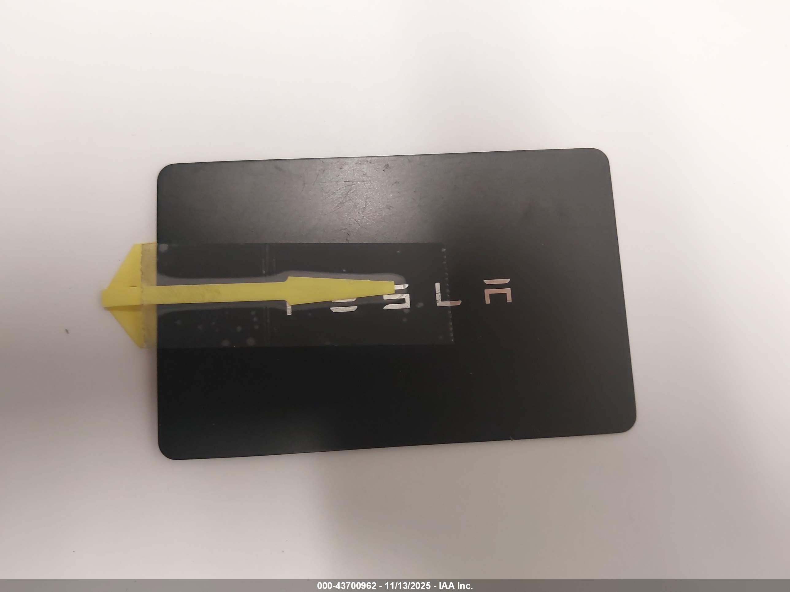 TESLA MODEL image 11