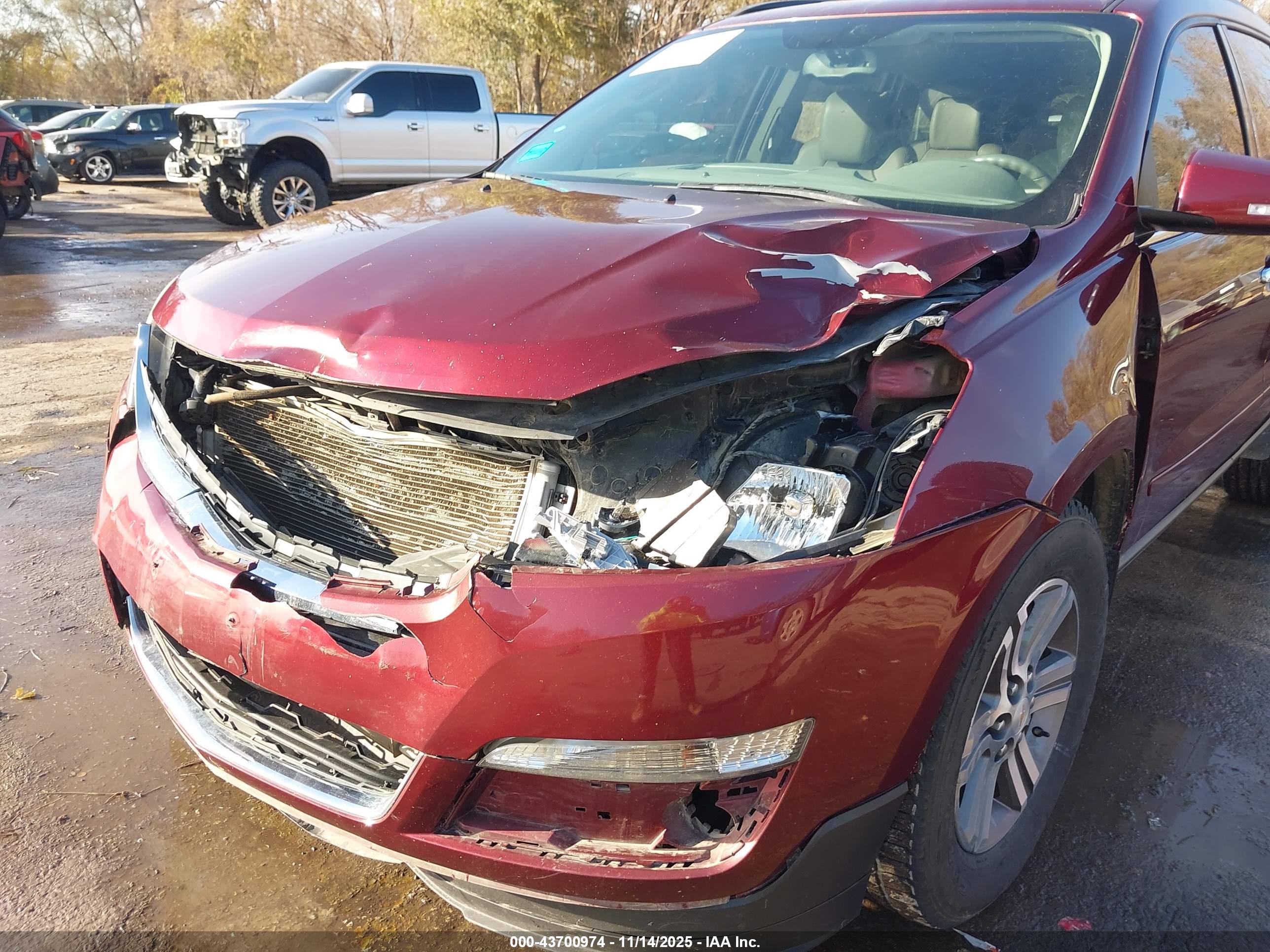 CHEVROLET TRAVERSE image 6