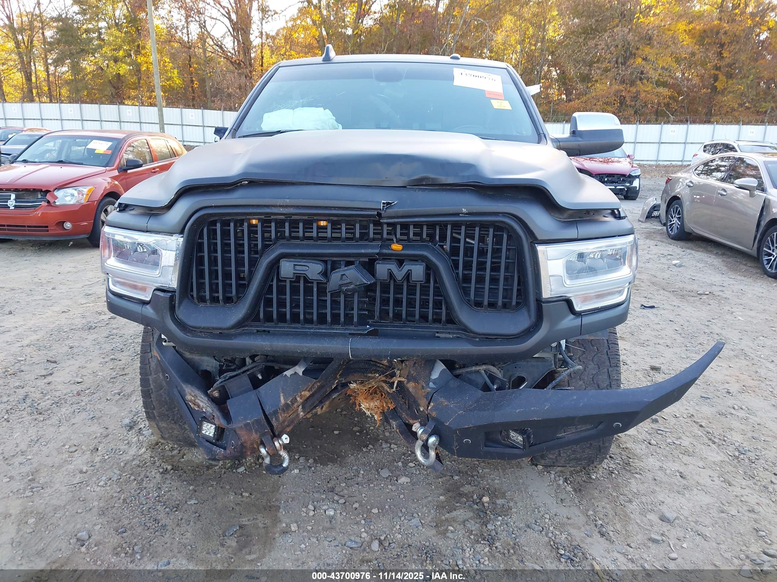 RAM 2500 image 6