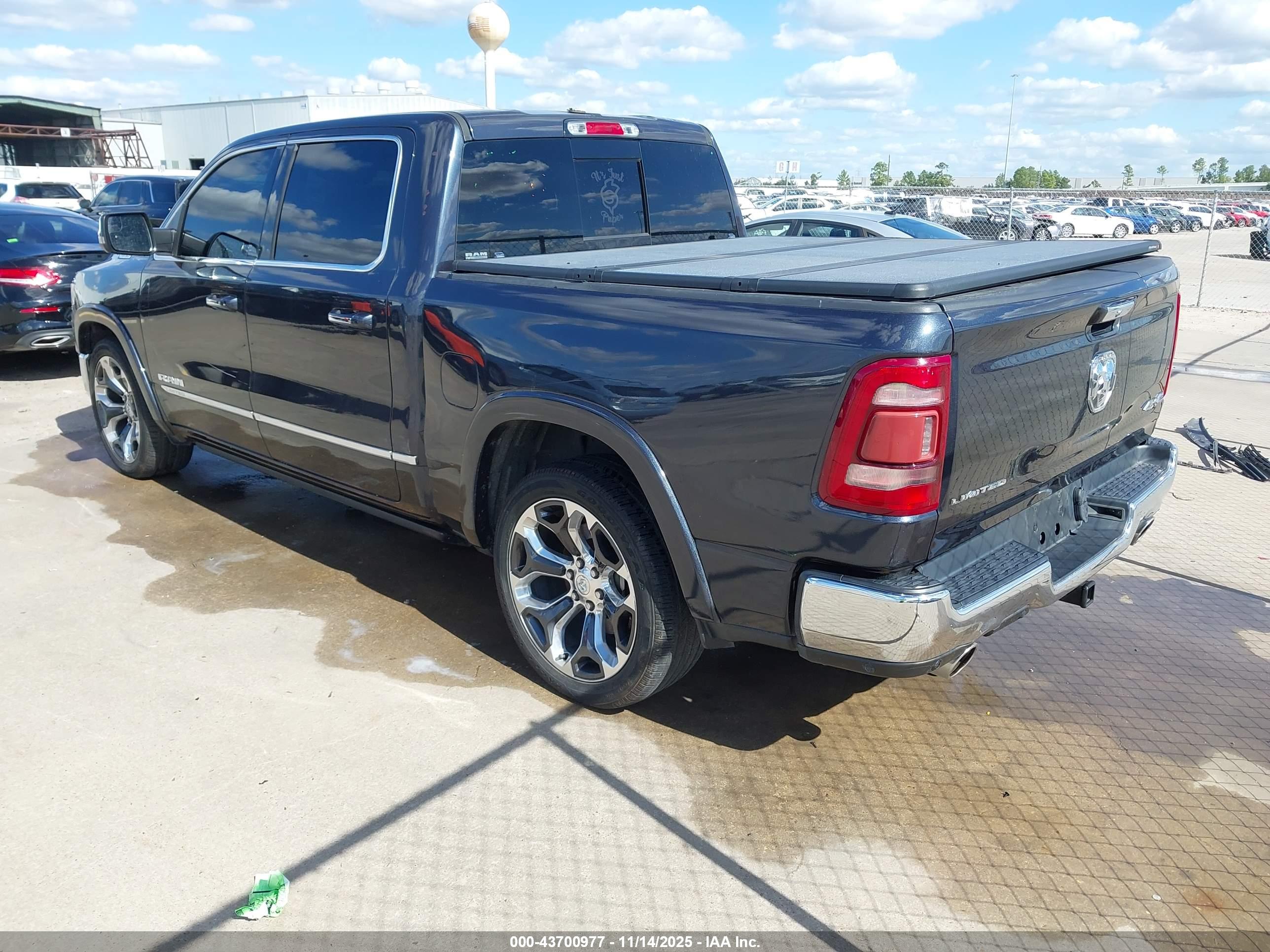 RAM 1500 image 3