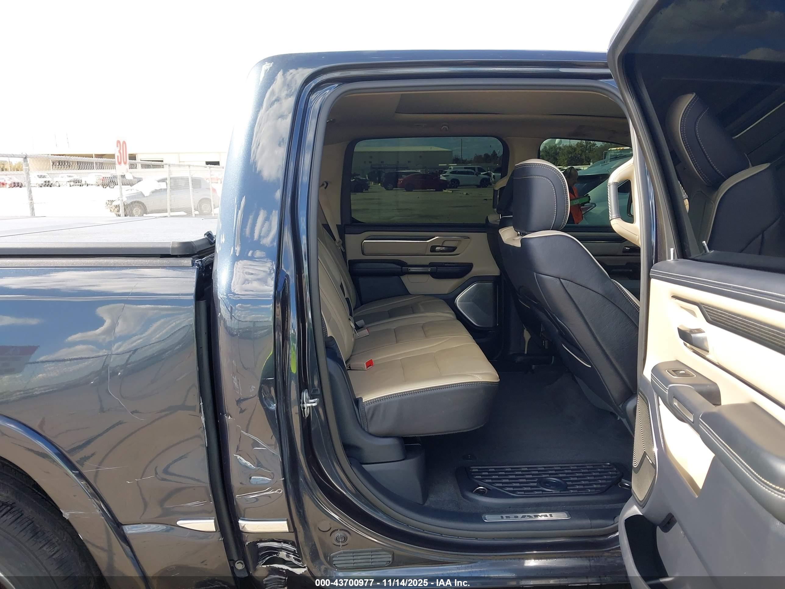 RAM 1500 image 8