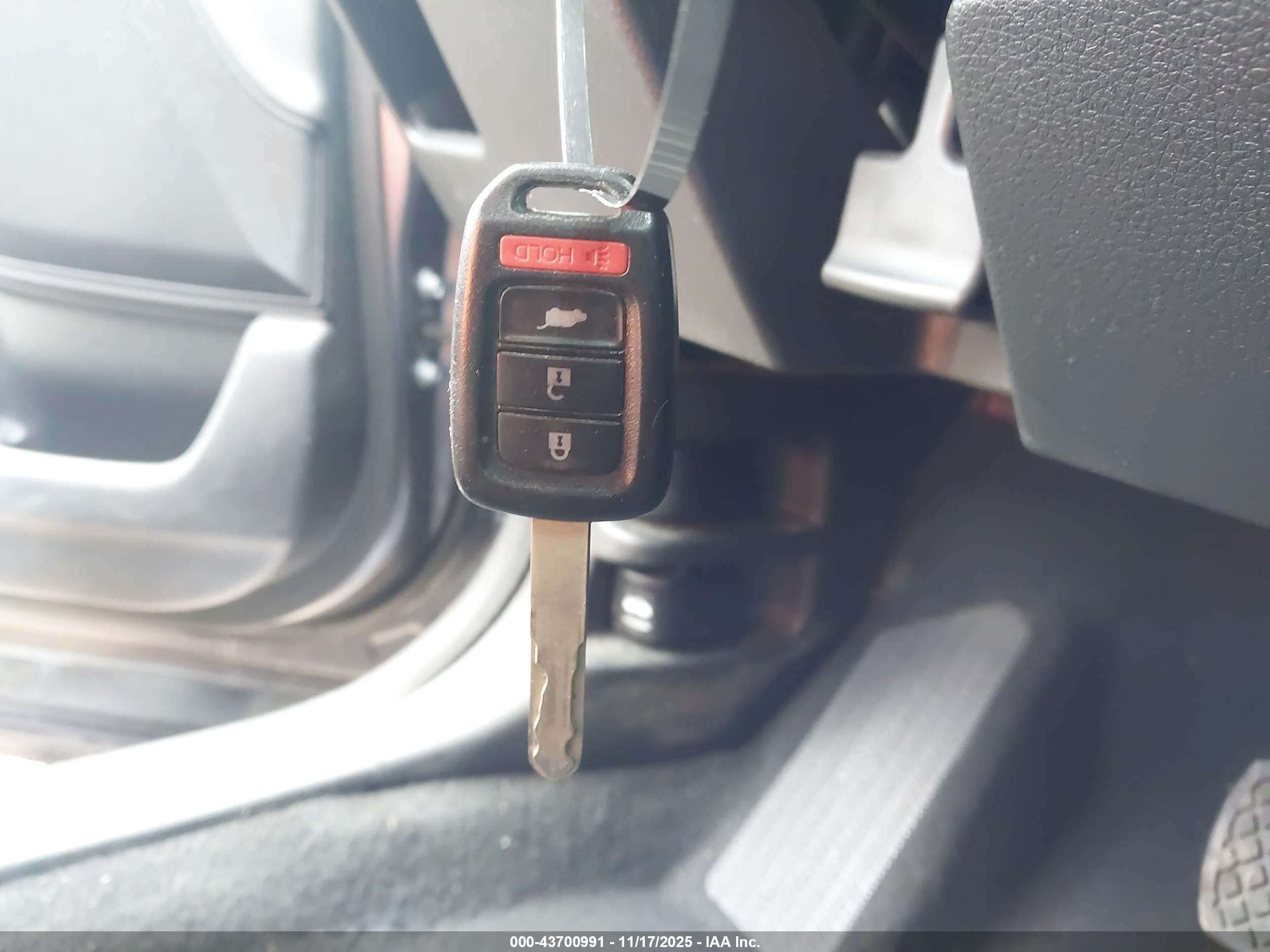 HONDA CR-V image 11