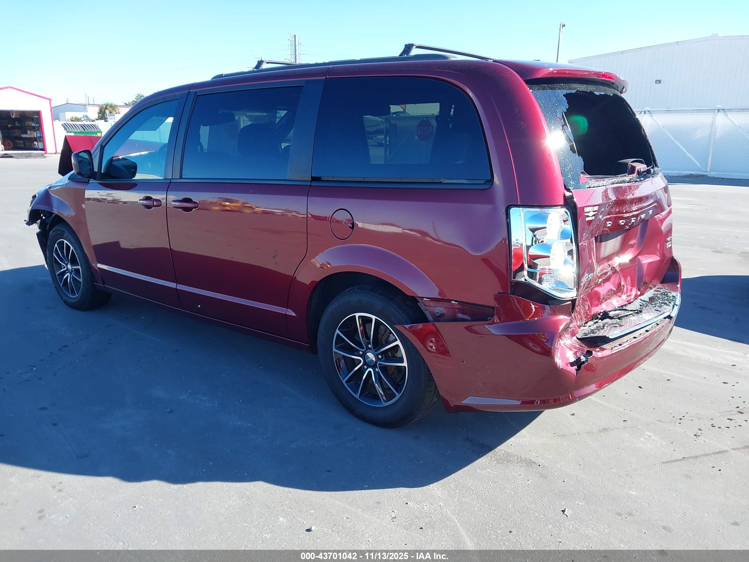 DODGE GRAND image 3