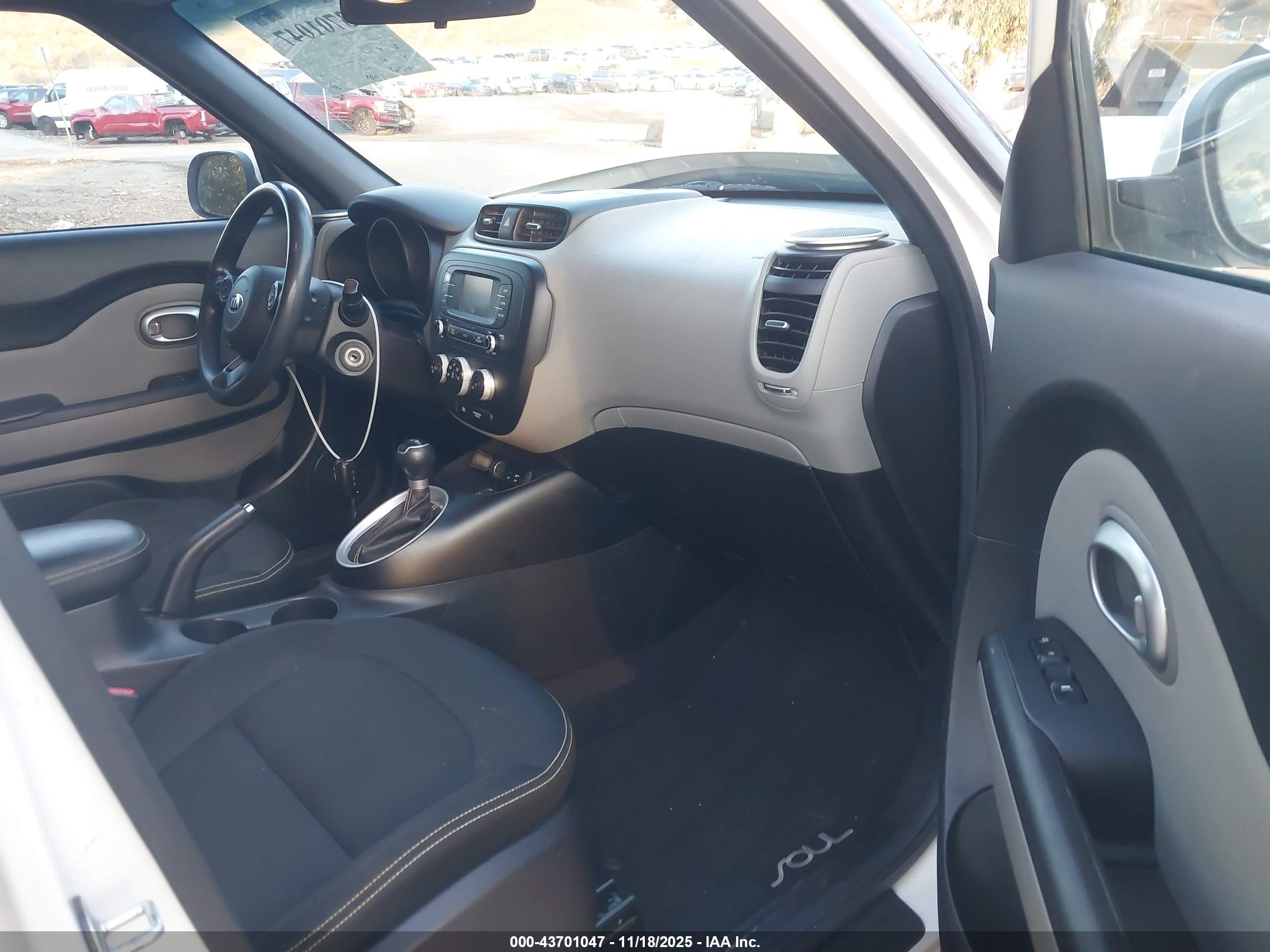 KIA SOUL image 5