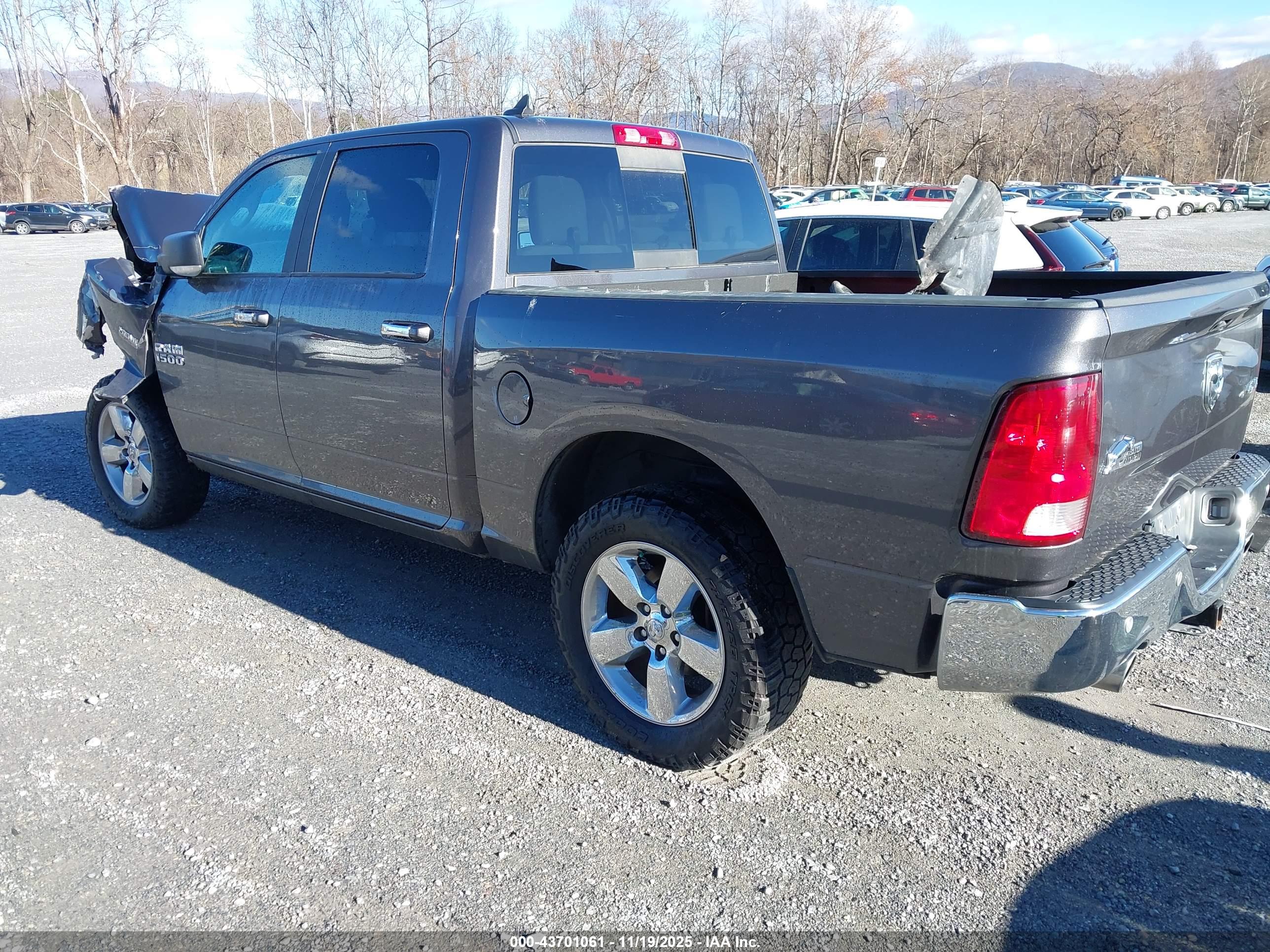 RAM 1500 image 3