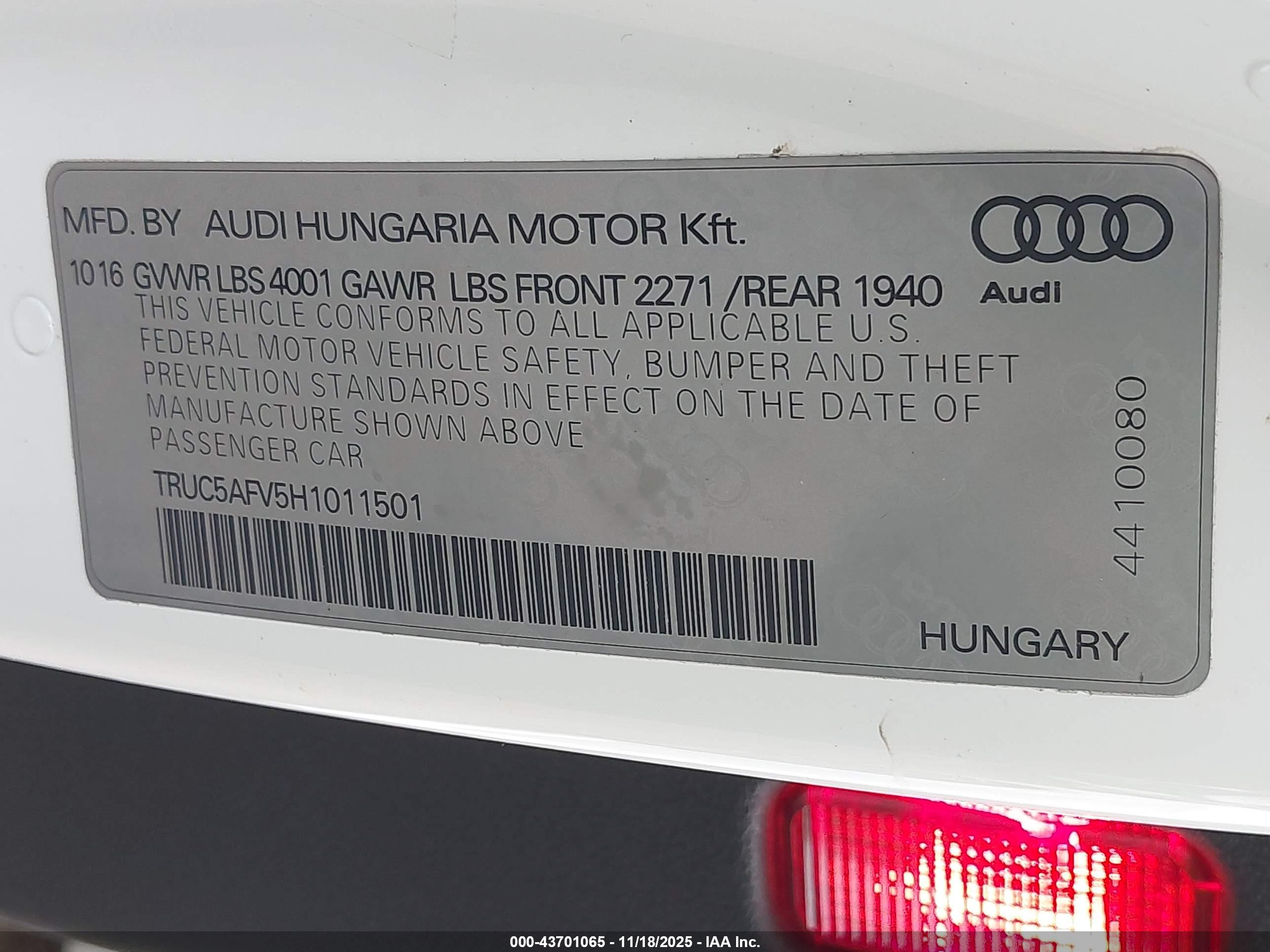 AUDI TT image 9